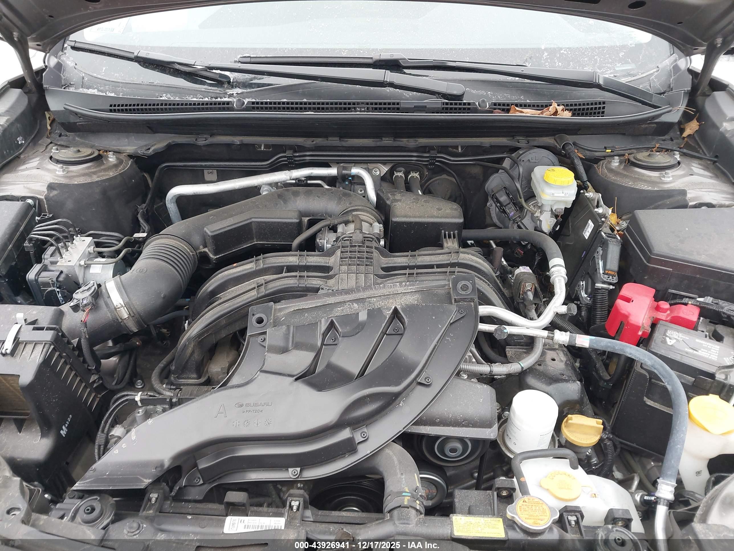SUBARU OUTBACK image 10
