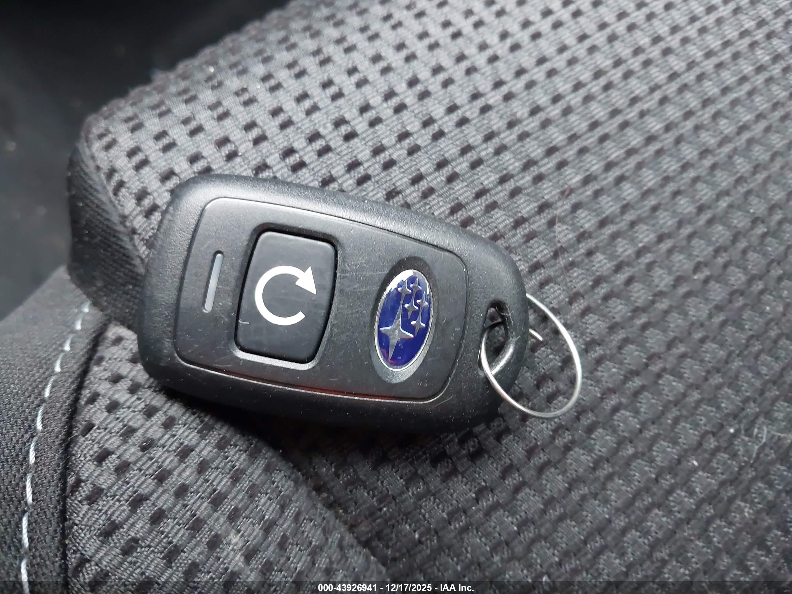 SUBARU OUTBACK image 11