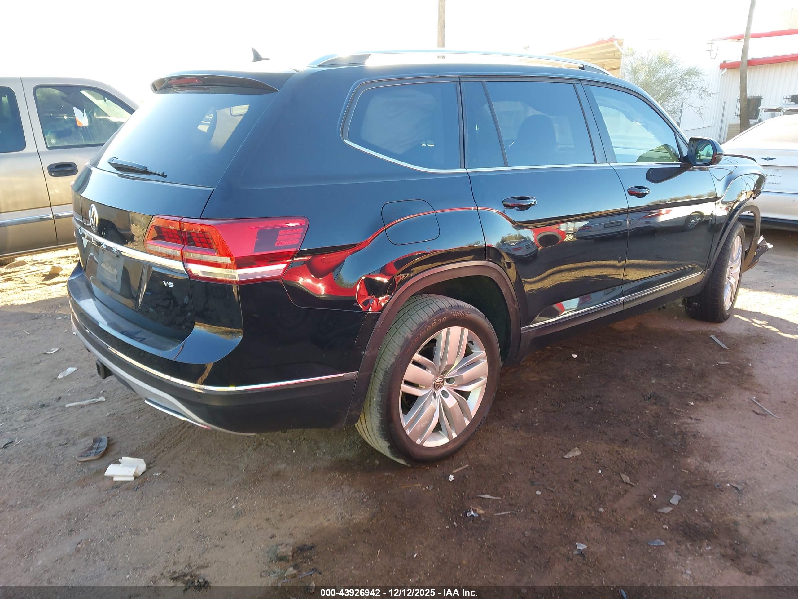 VOLKSWAGEN ATLAS image 4