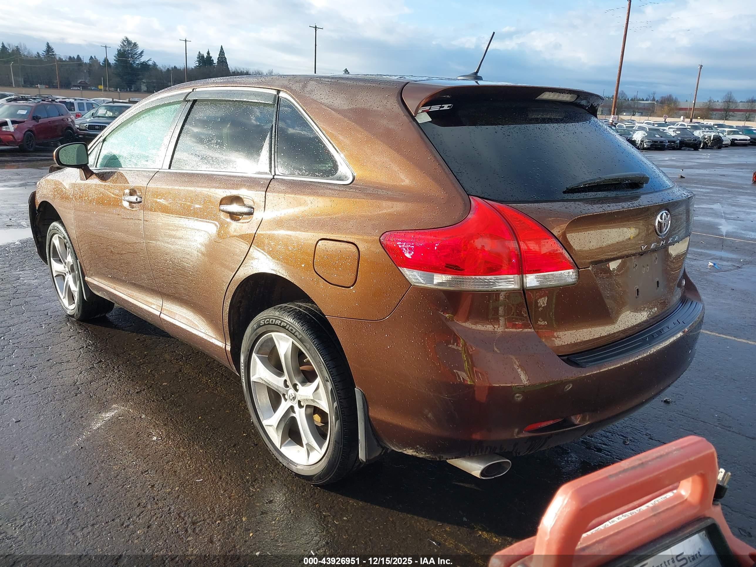 TOYOTA VENZA image 3
