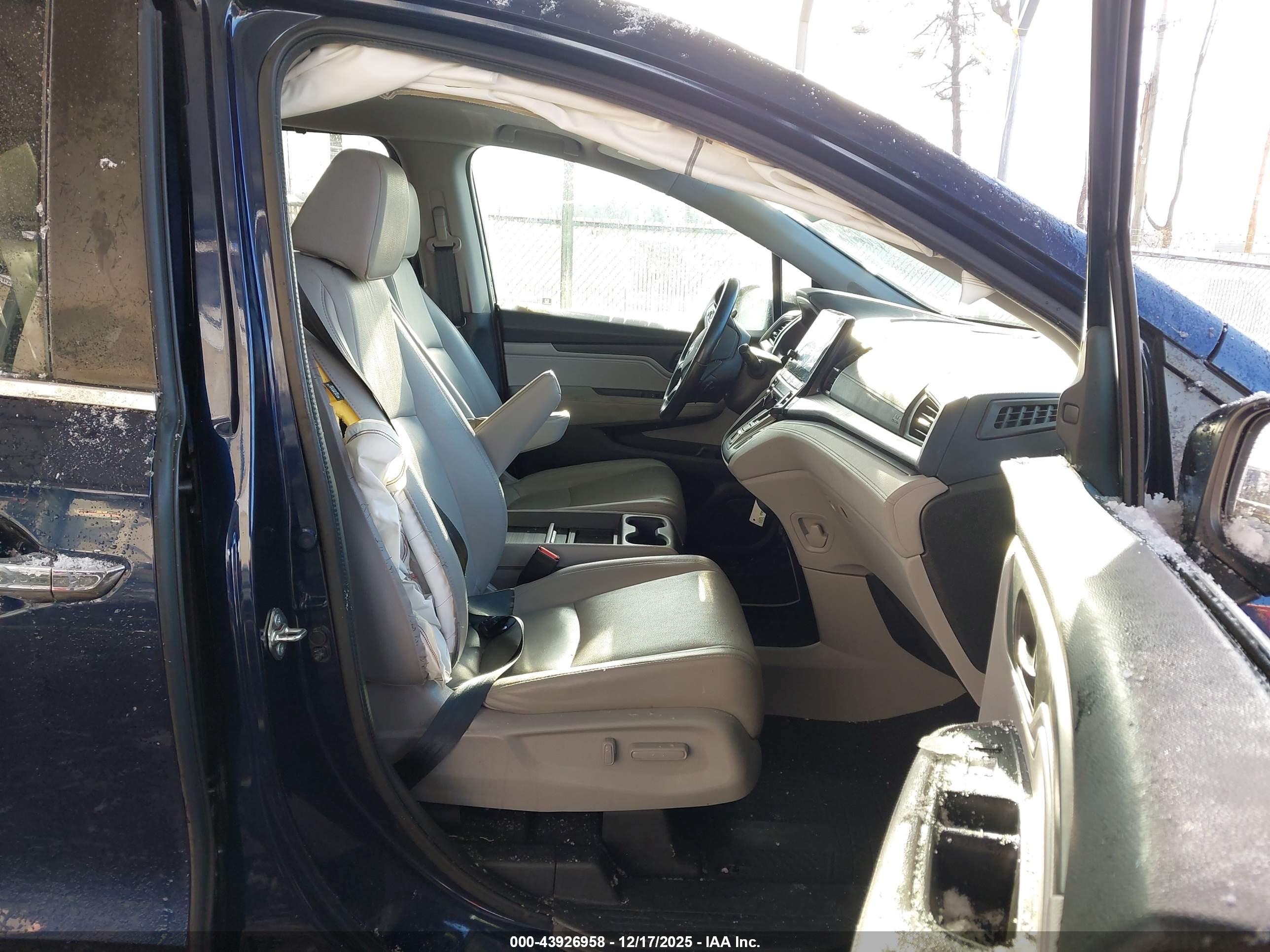 HONDA ODYSSEY image 5