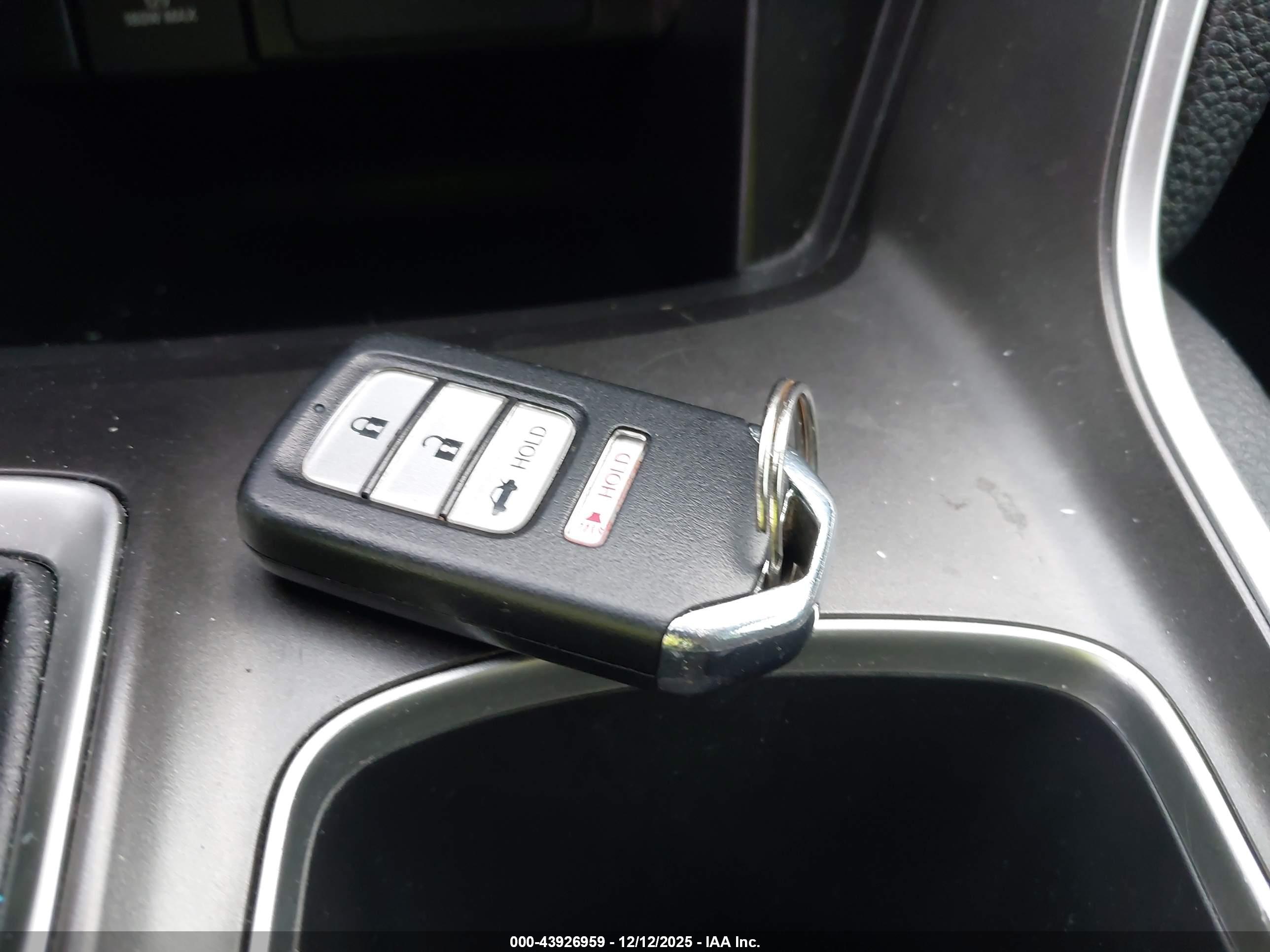 HONDA ACCORD image 11