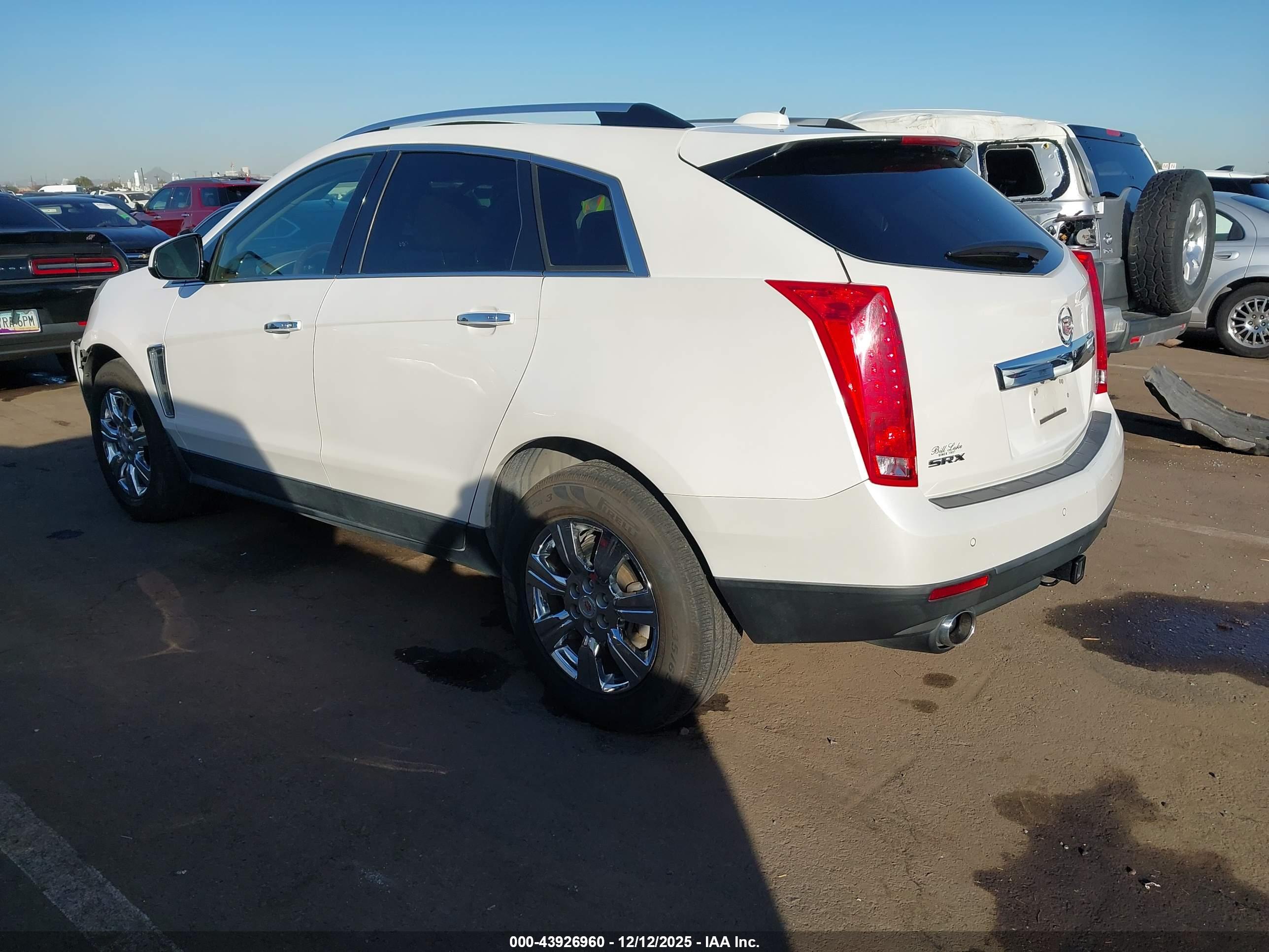 CADILLAC SRX image 3