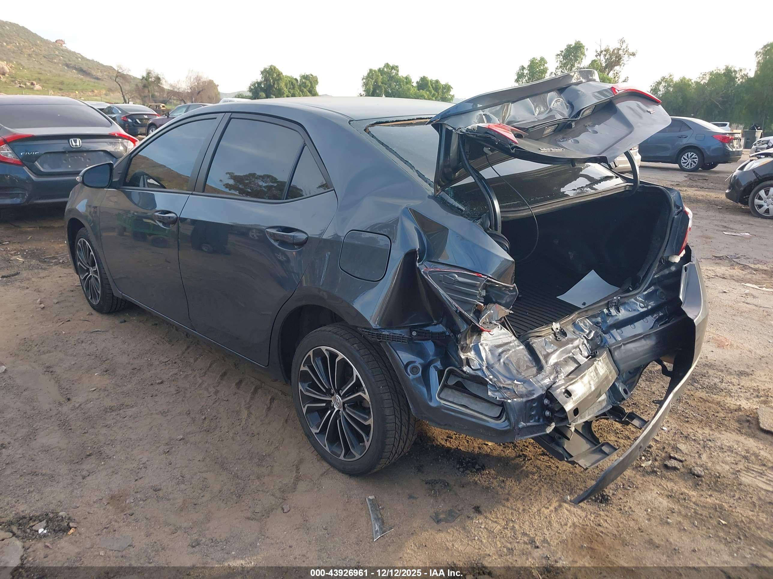 TOYOTA COROLLA image 3