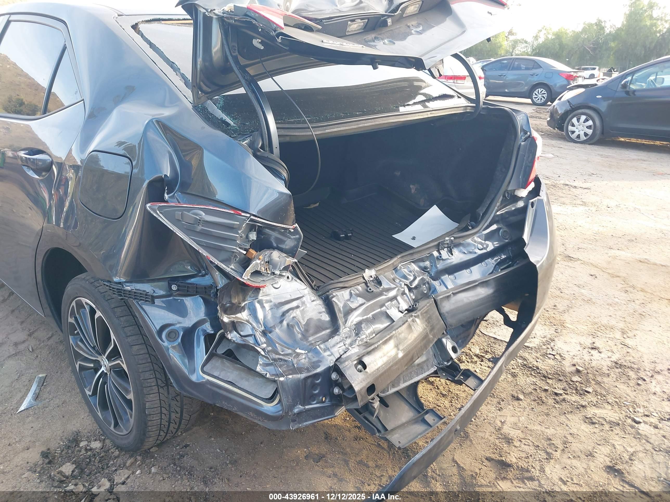 TOYOTA COROLLA image 6
