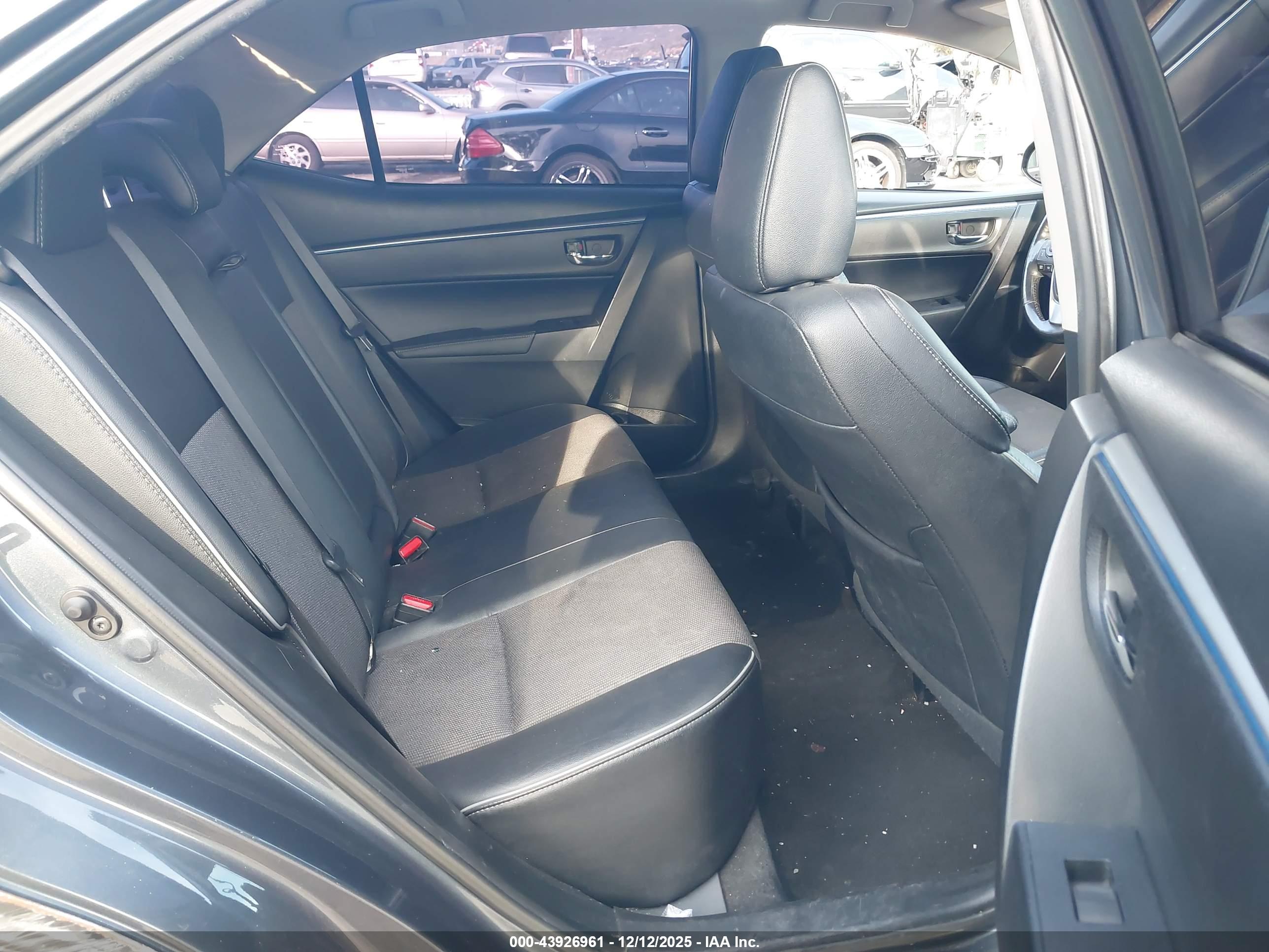 TOYOTA COROLLA image 8