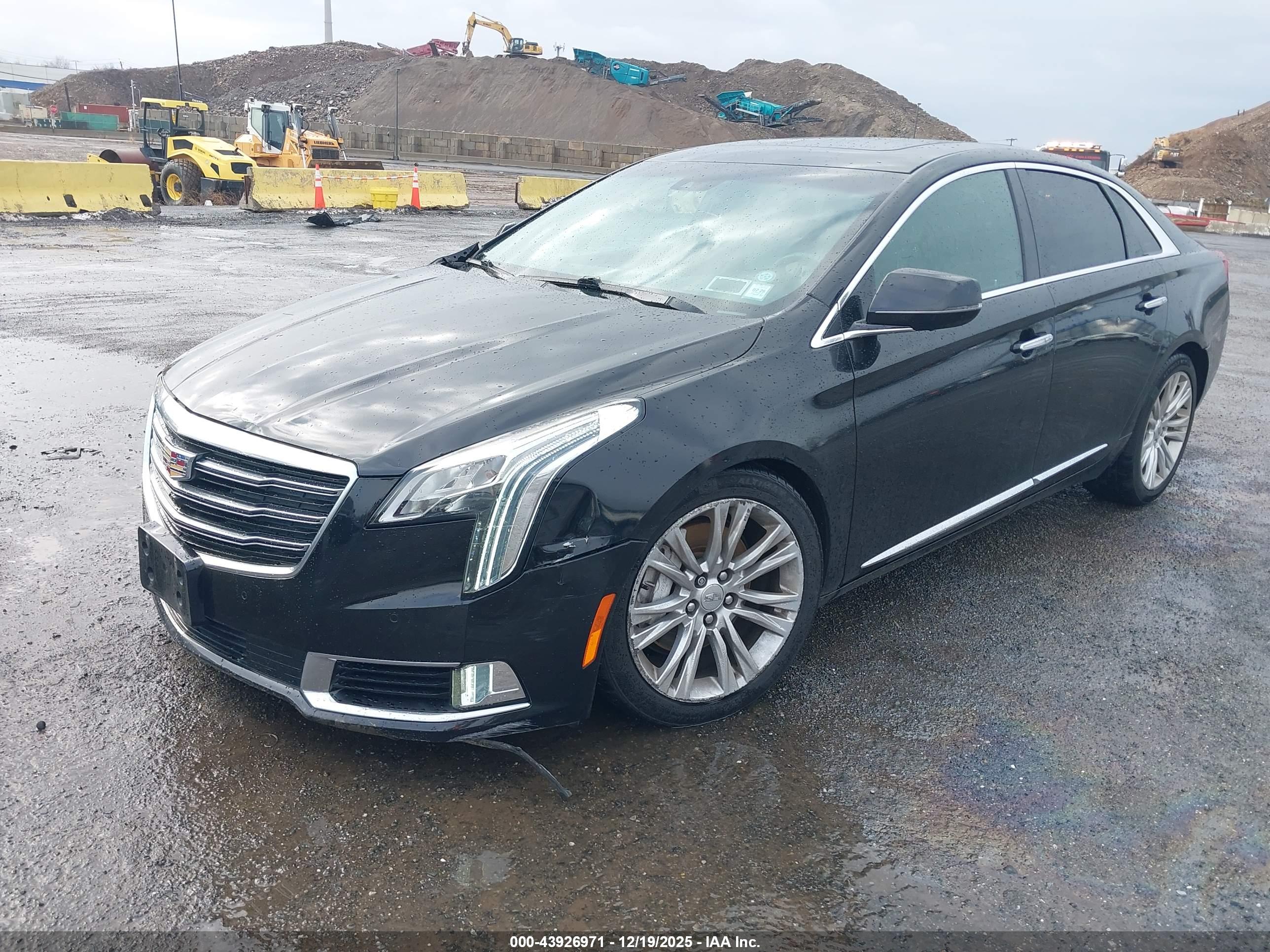 CADILLAC XTS image 2