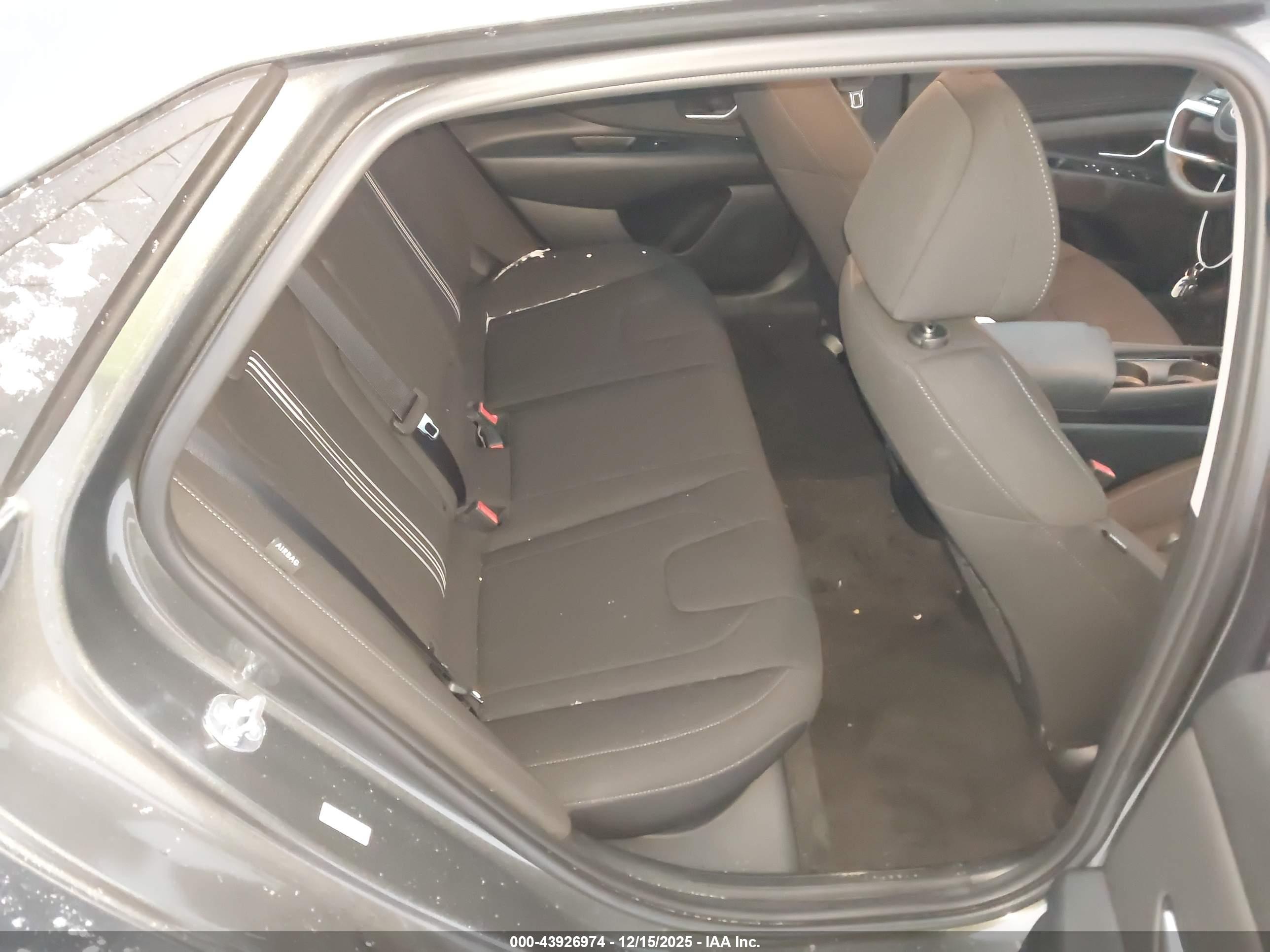 HYUNDAI ELANTRA image 8