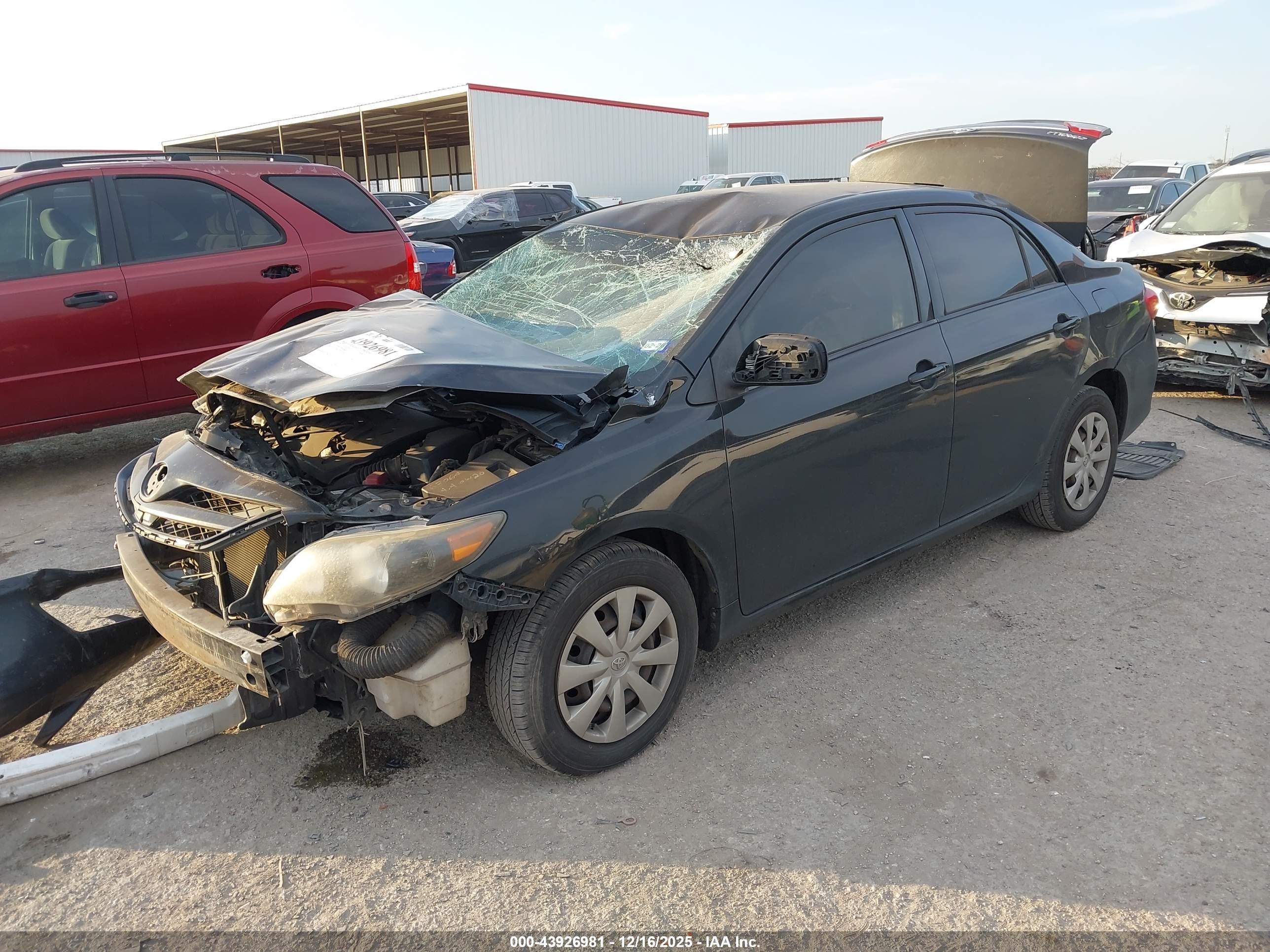 TOYOTA COROLLA image 2