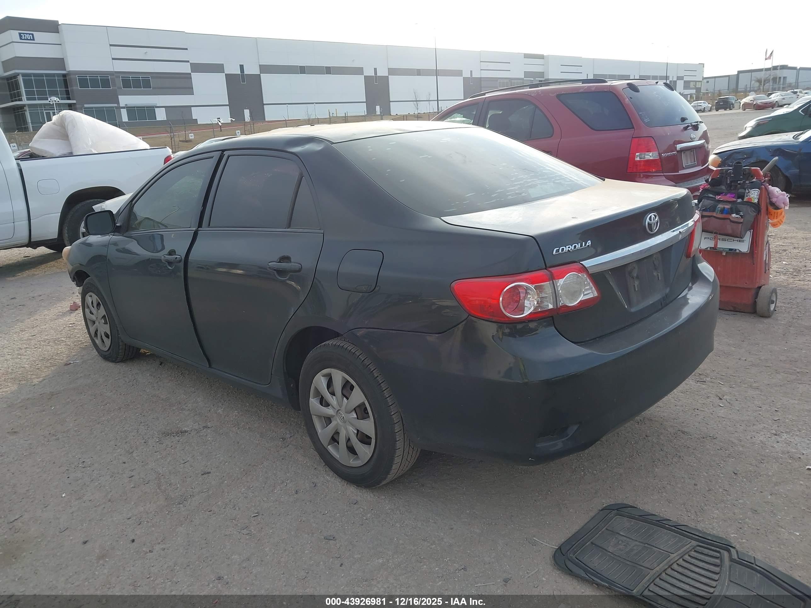 TOYOTA COROLLA image 3