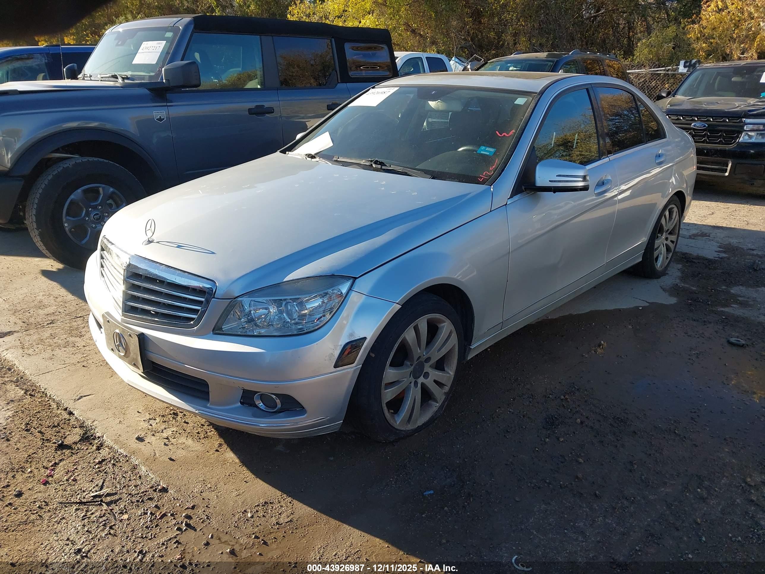 MERCEDES-BENZ C image 2