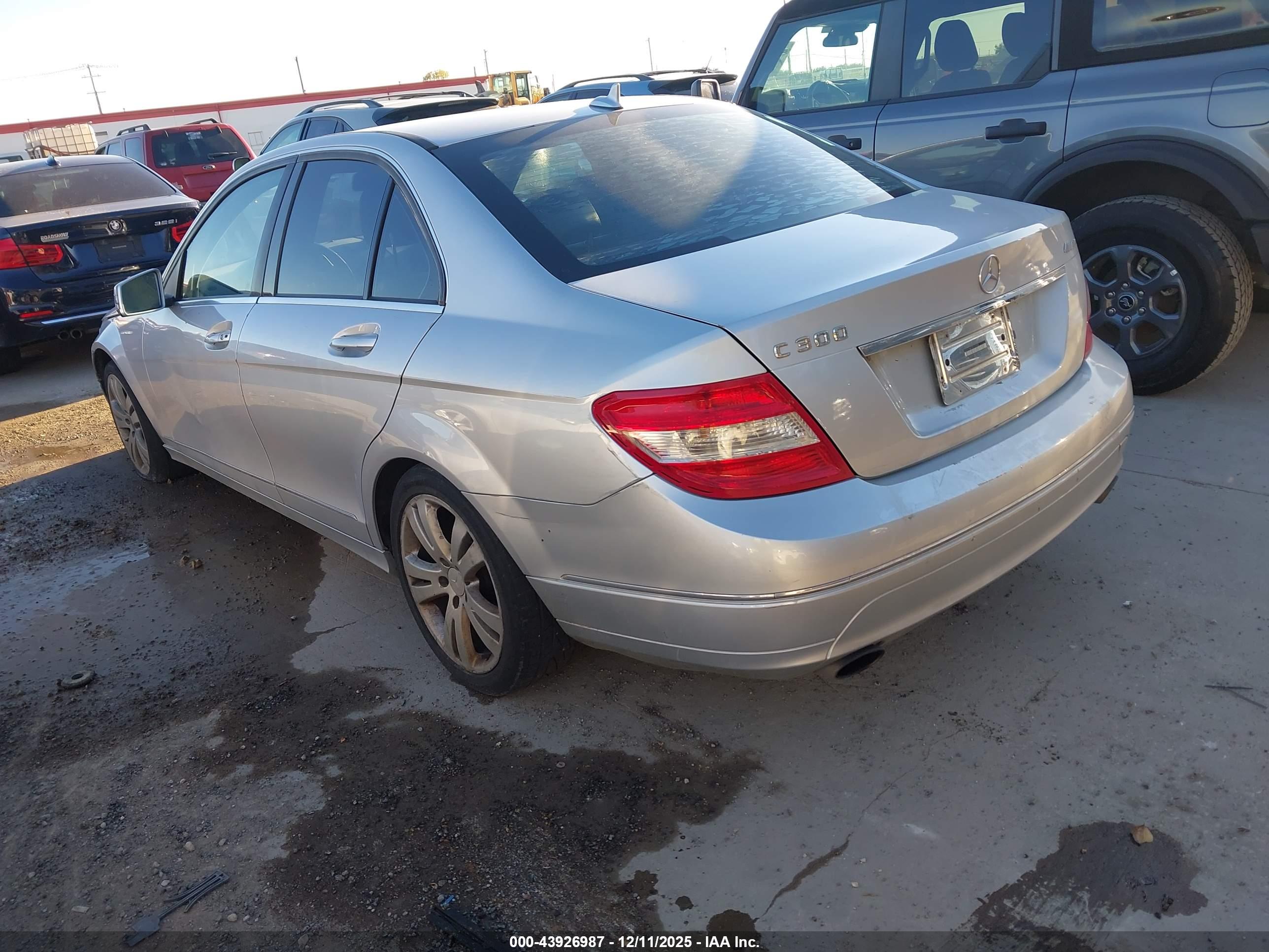 MERCEDES-BENZ C image 3