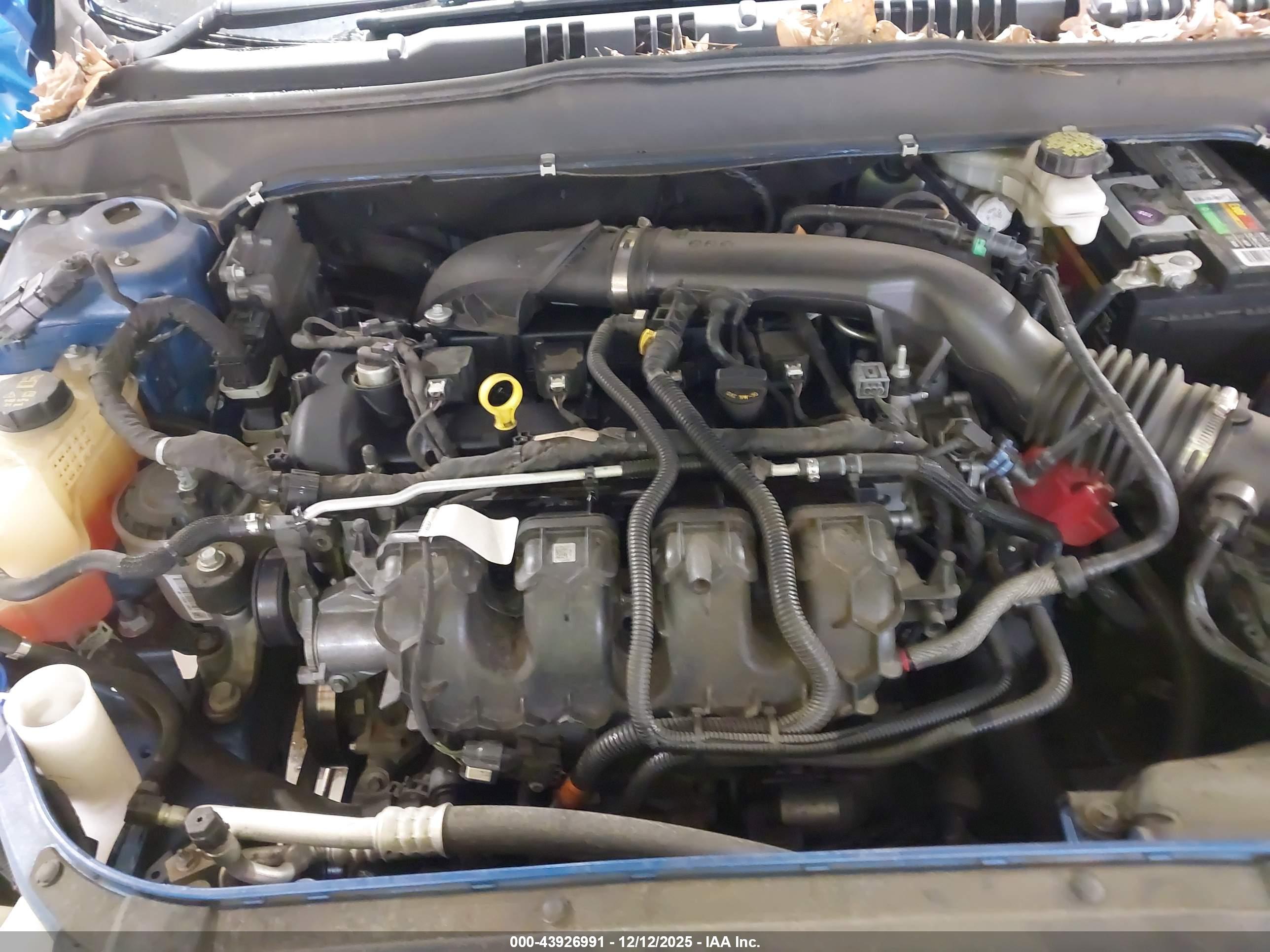 FORD FUSION image 10