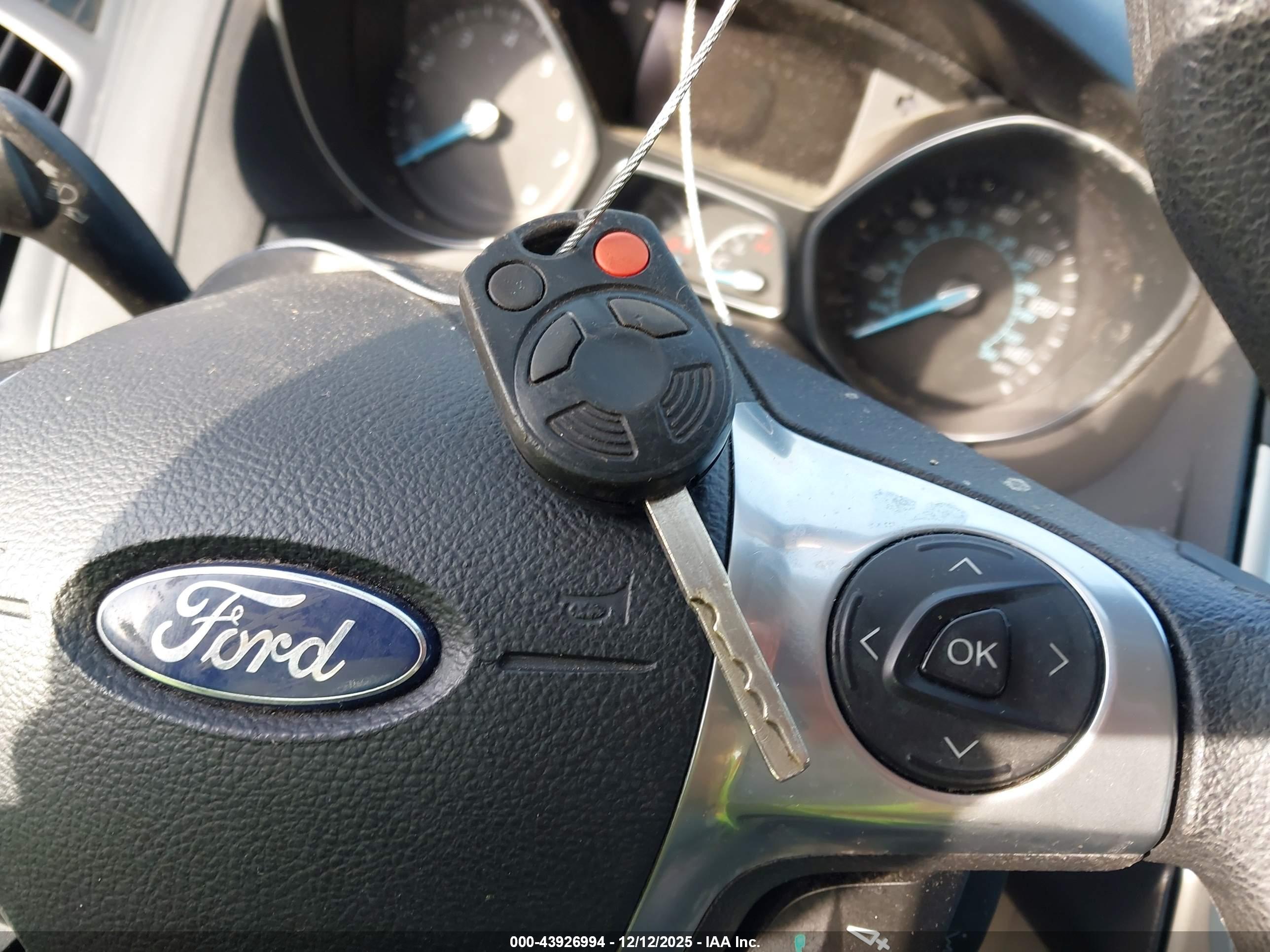 FORD FOCUS image 11