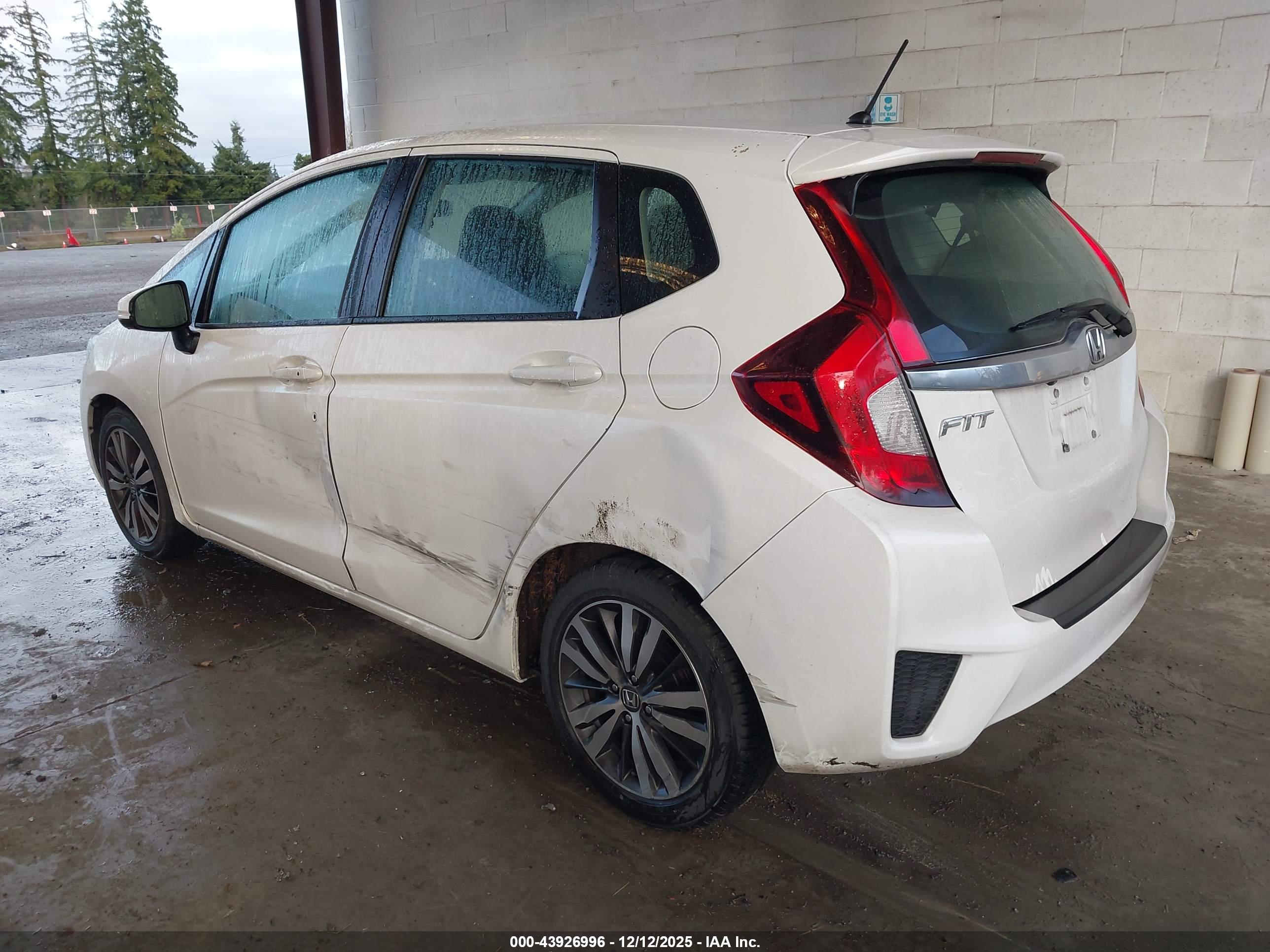 HONDA FIT image 3