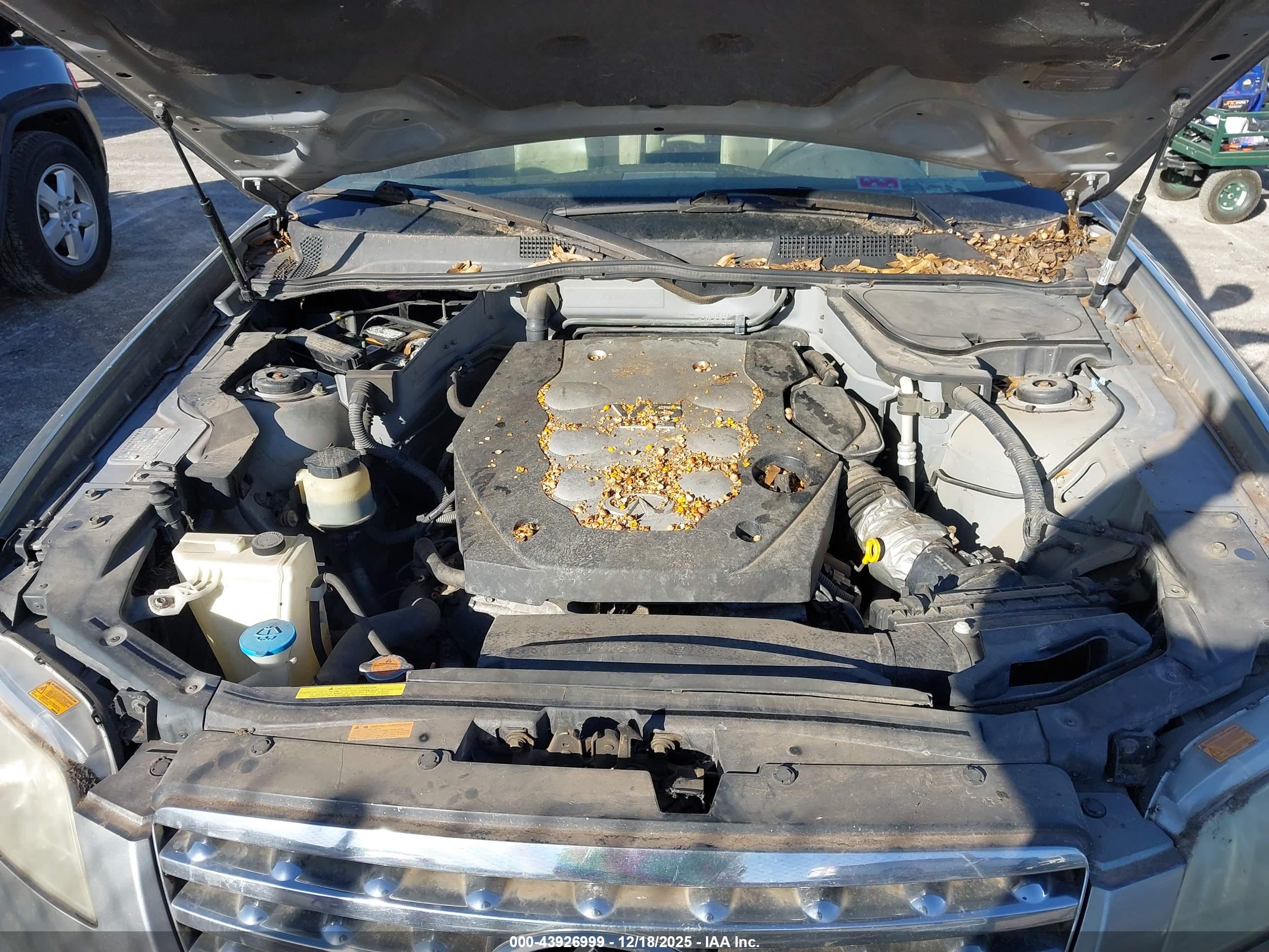 INFINITI FX35 image 10