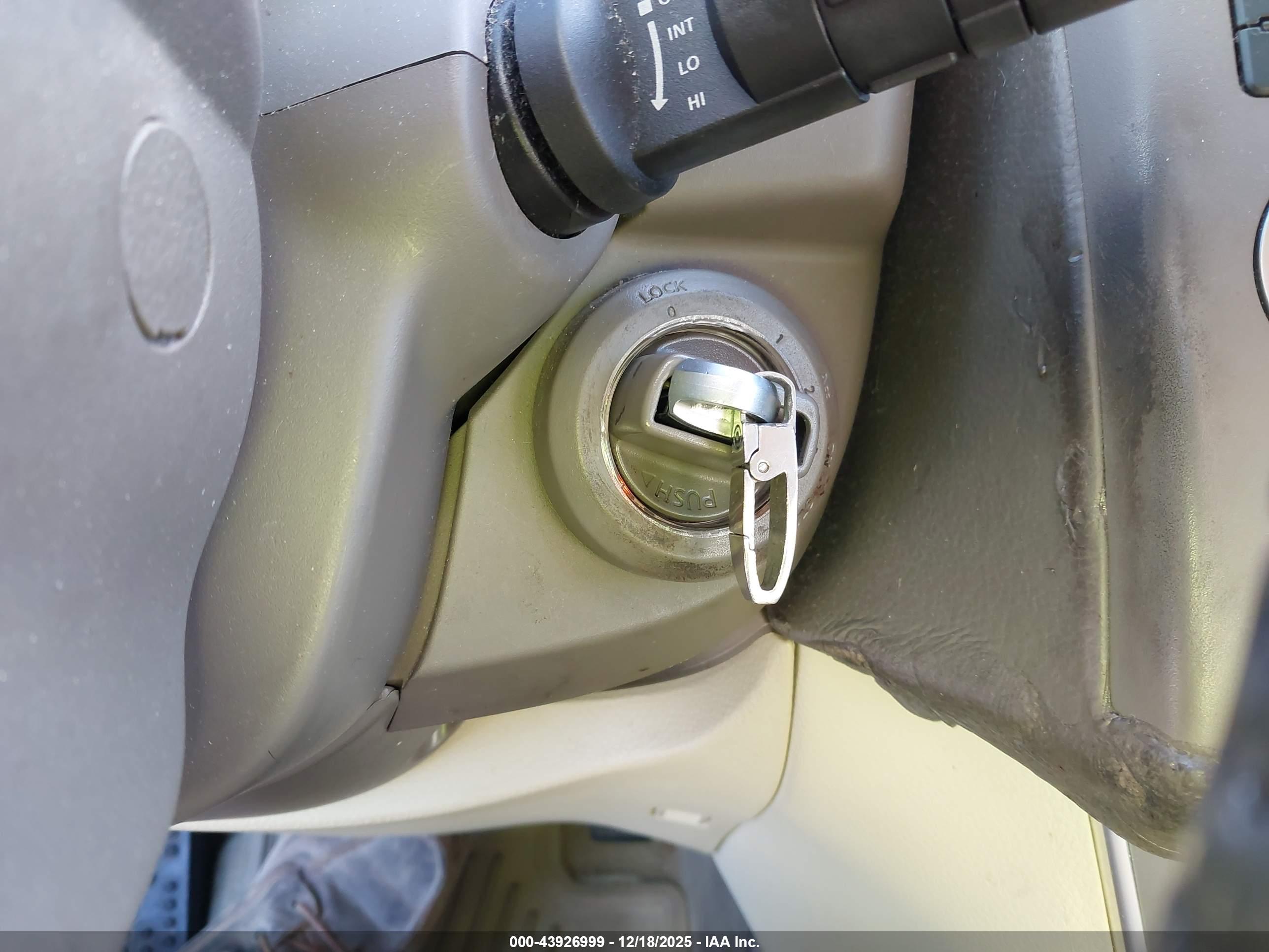 INFINITI FX35 image 11
