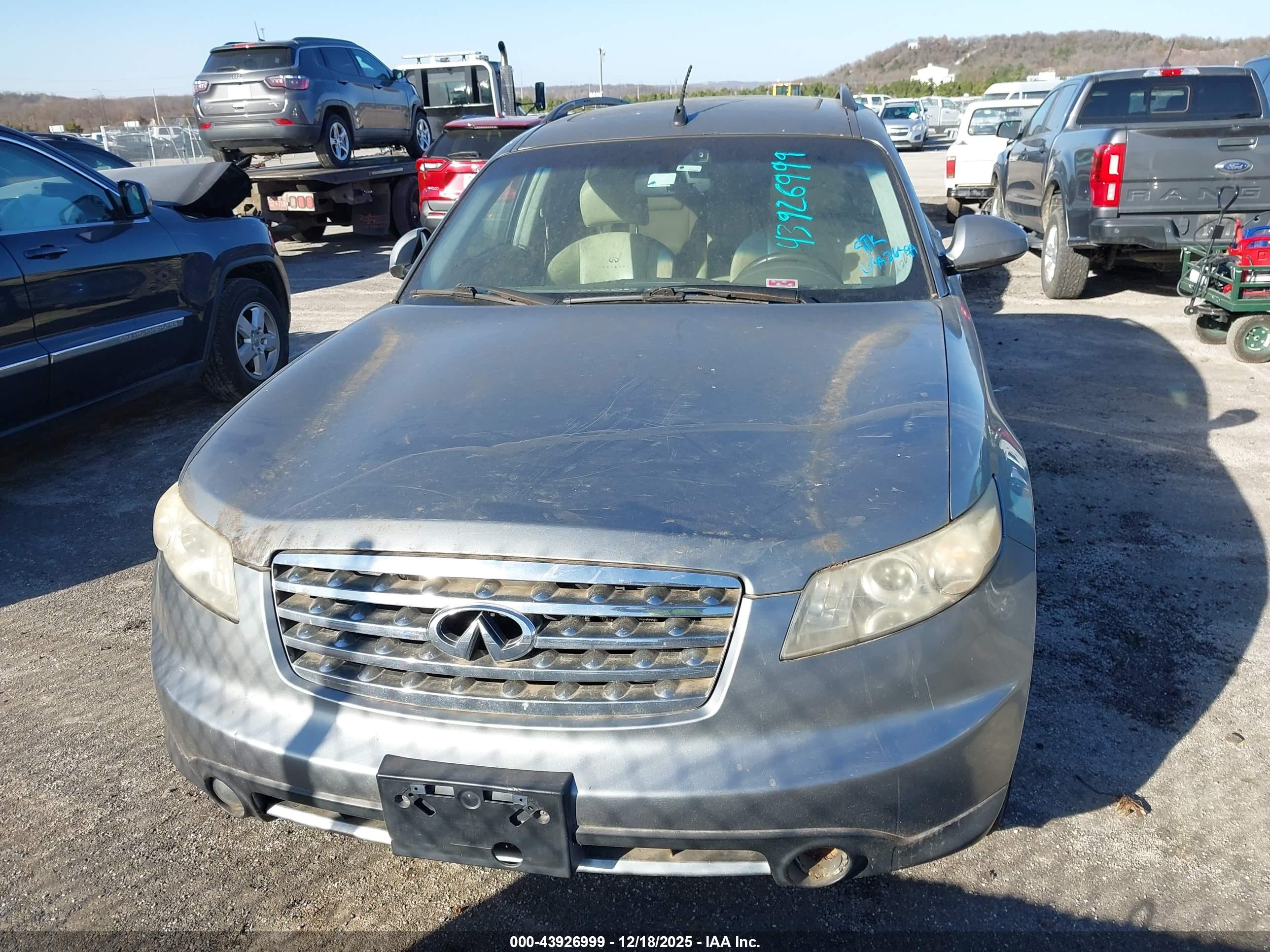 INFINITI FX35 image 6
