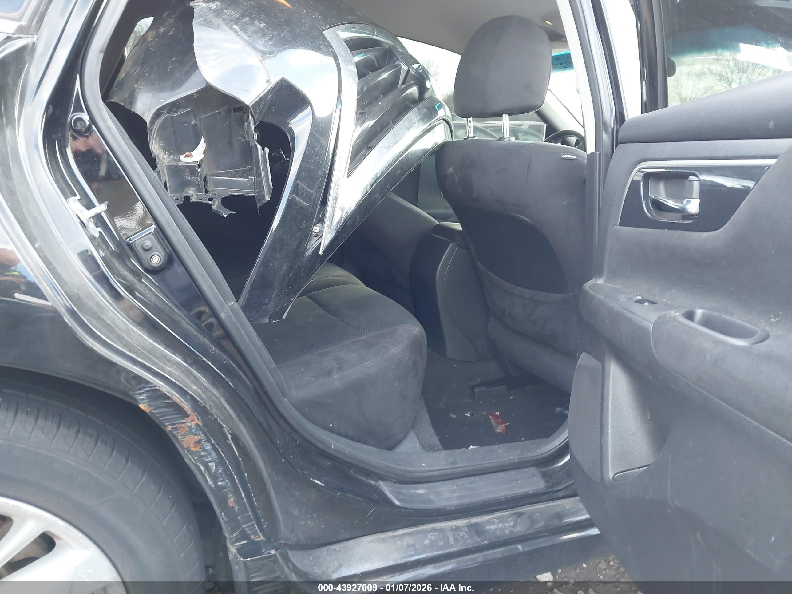 NISSAN ALTIMA image 8