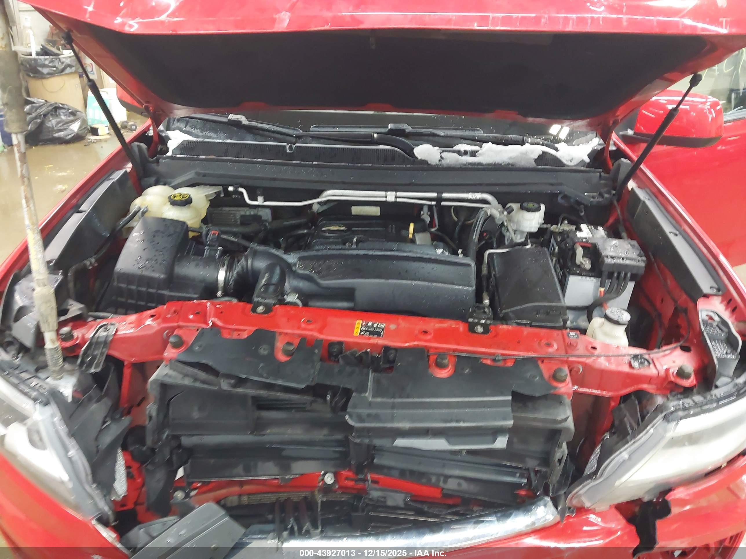 CHEVROLET COLORADO image 10