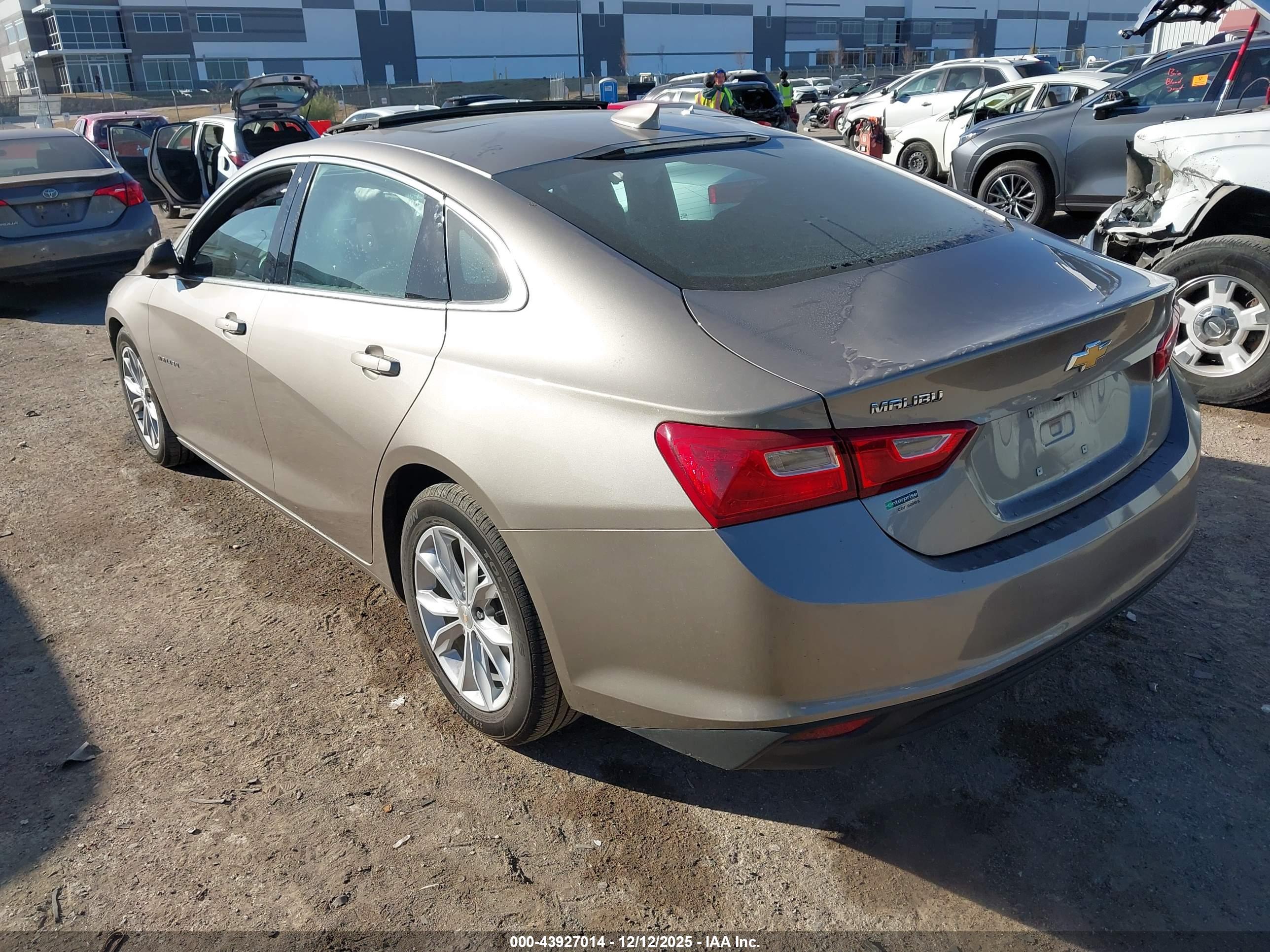 CHEVROLET MALIBU image 3