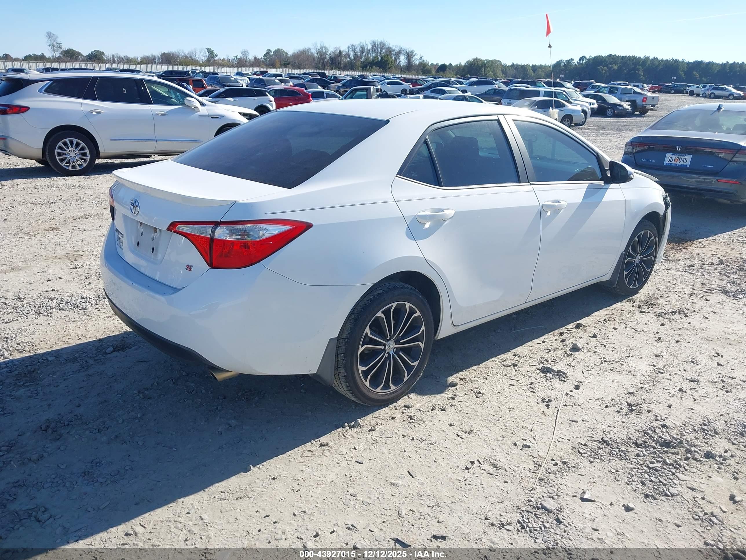 TOYOTA COROLLA image 4