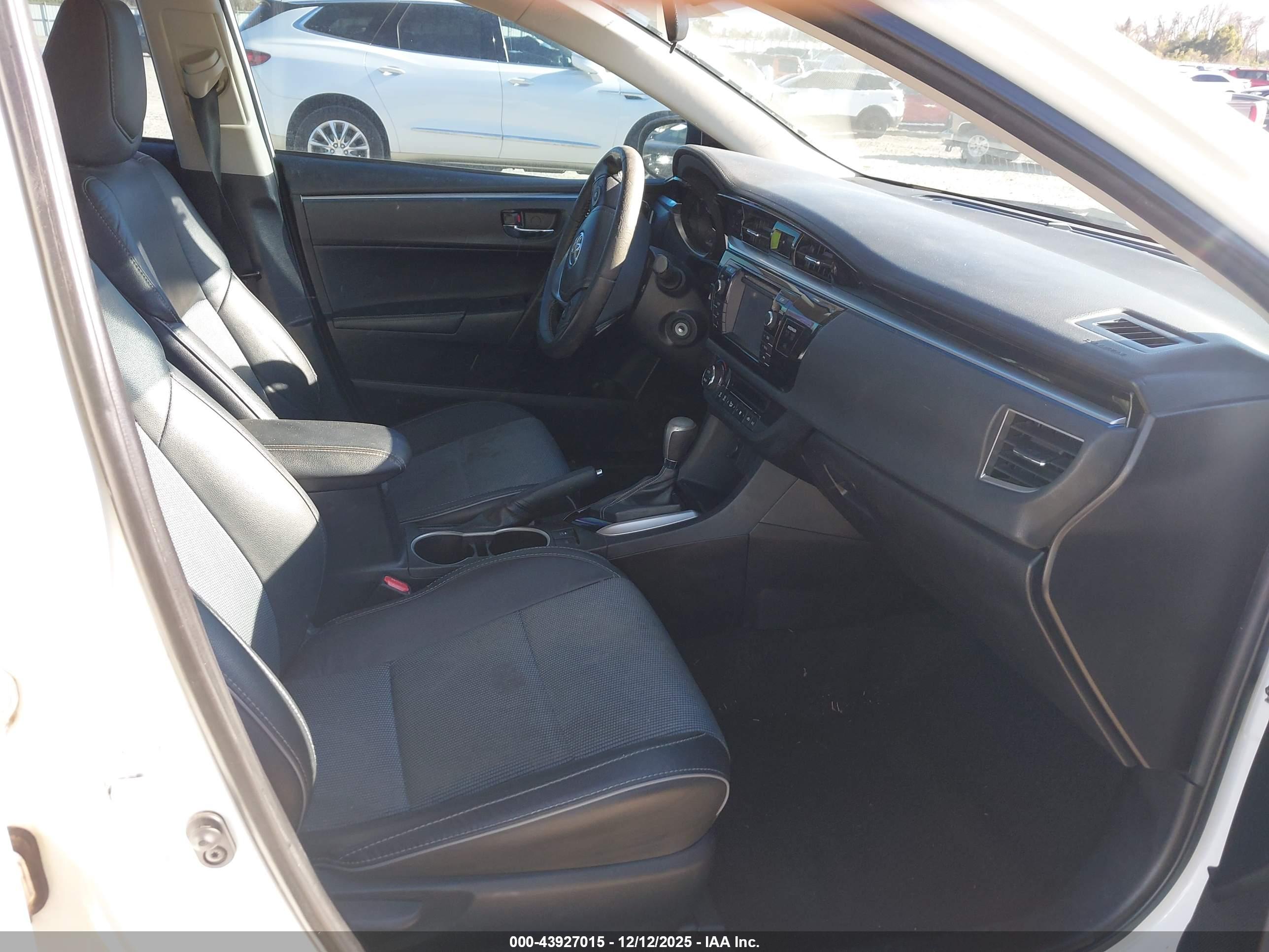TOYOTA COROLLA image 5