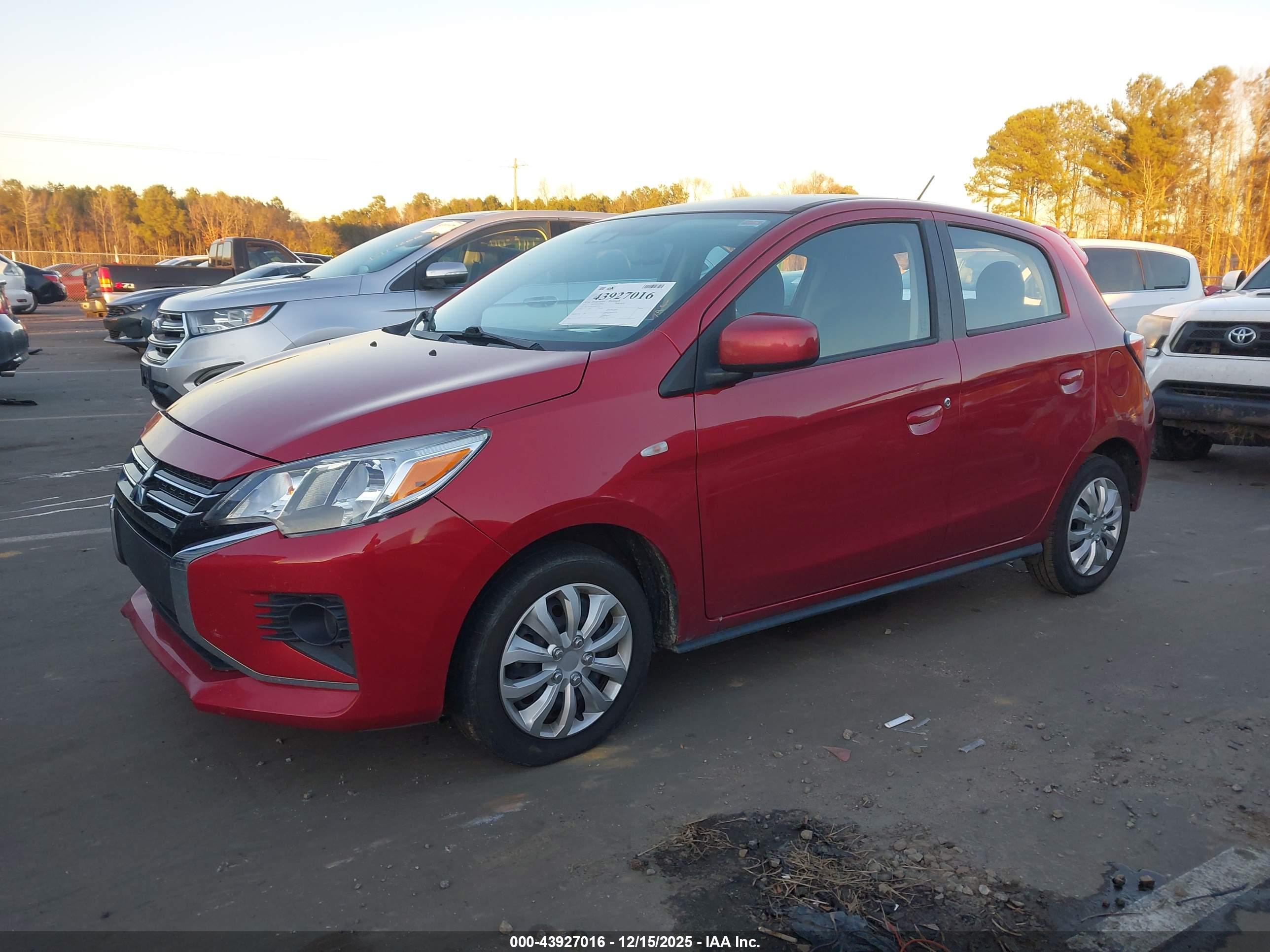 MITSUBISHI MIRAGE image 2
