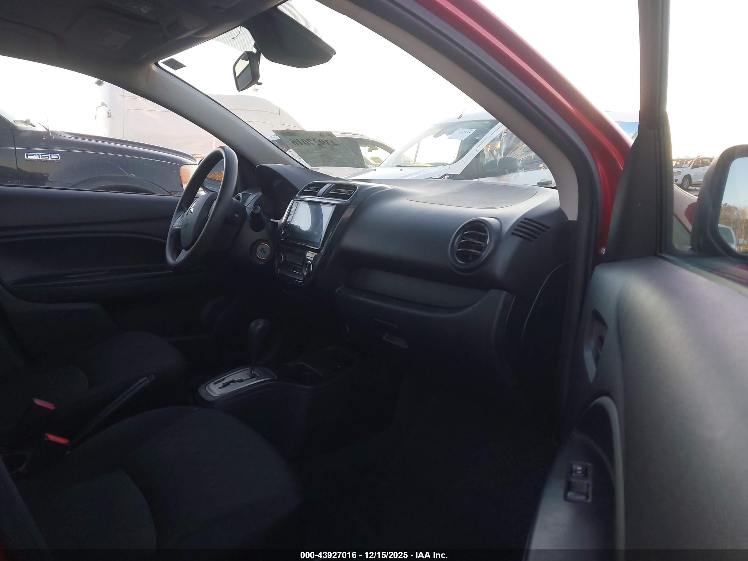 MITSUBISHI MIRAGE image 5
