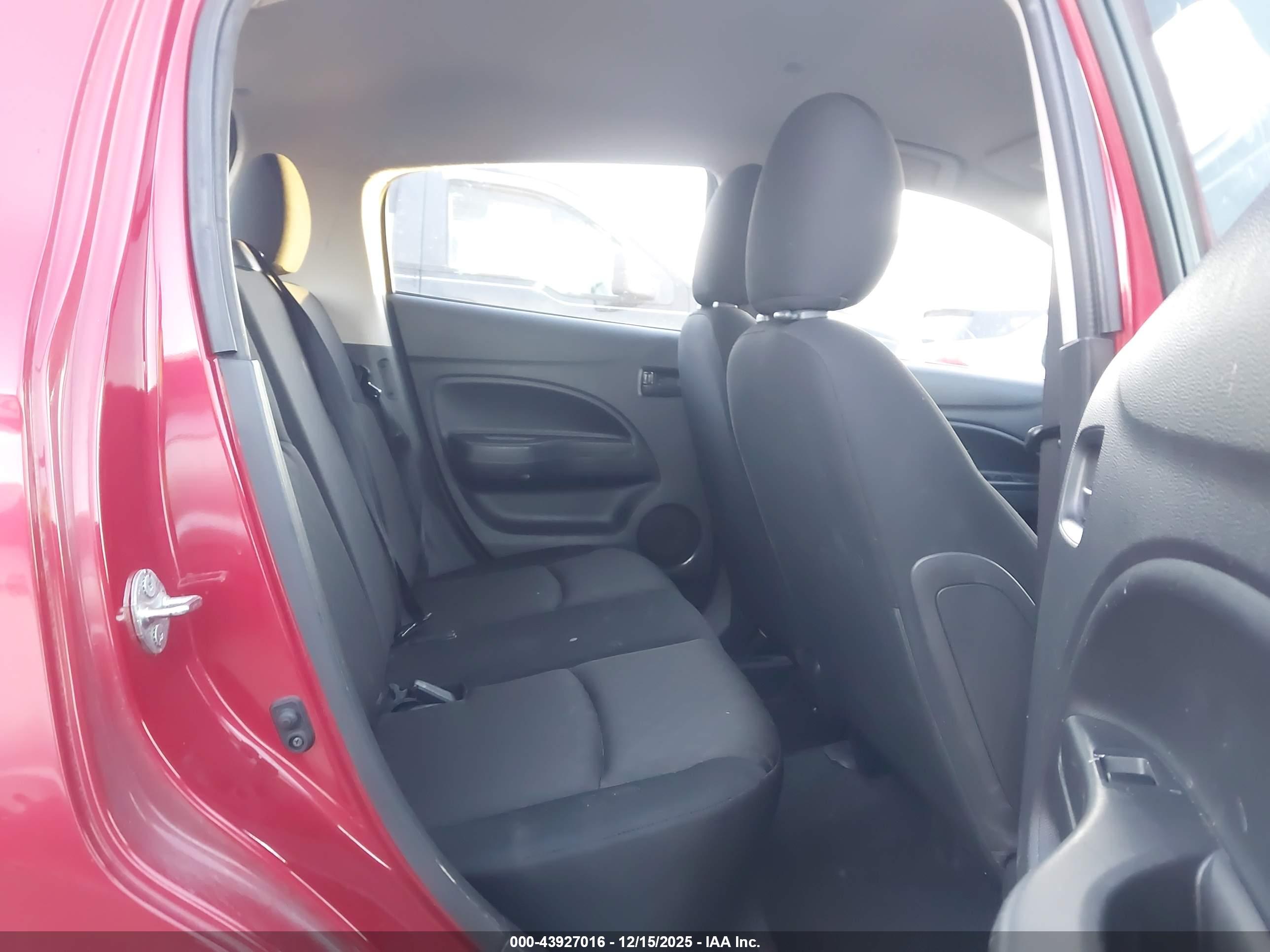MITSUBISHI MIRAGE image 8