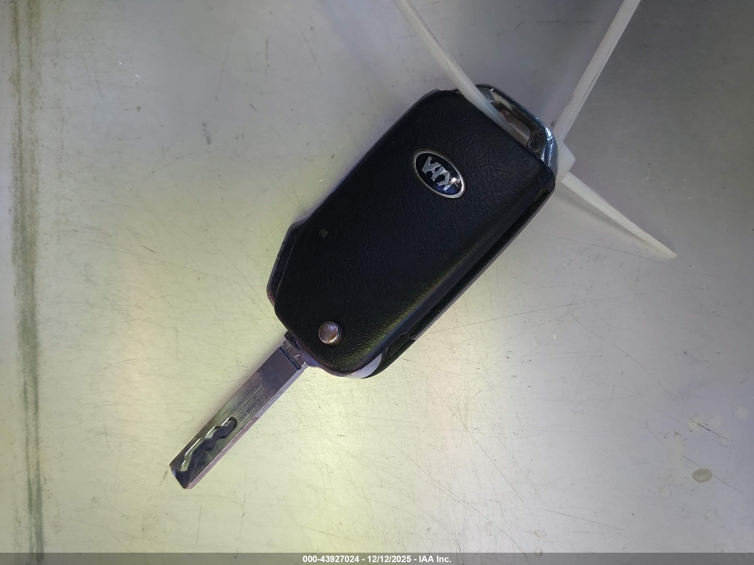 KIA FORTE image 11