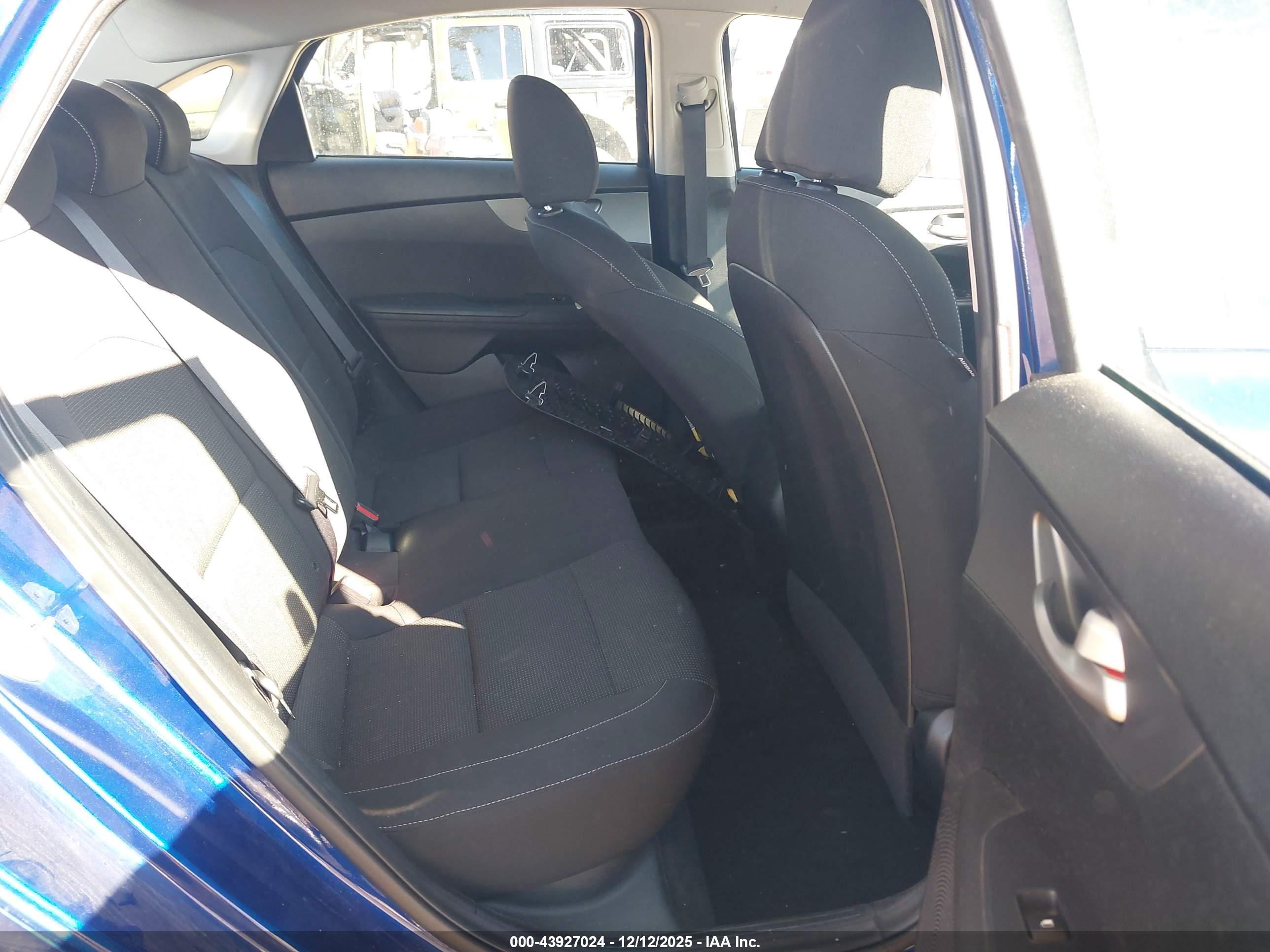 KIA FORTE image 8