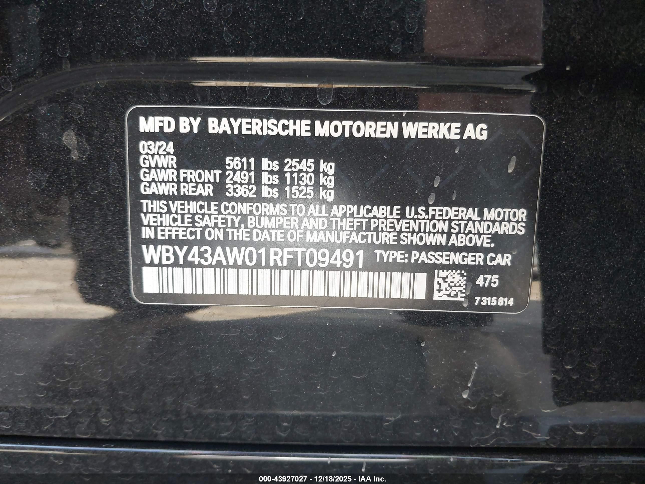 BMW I4 image 9