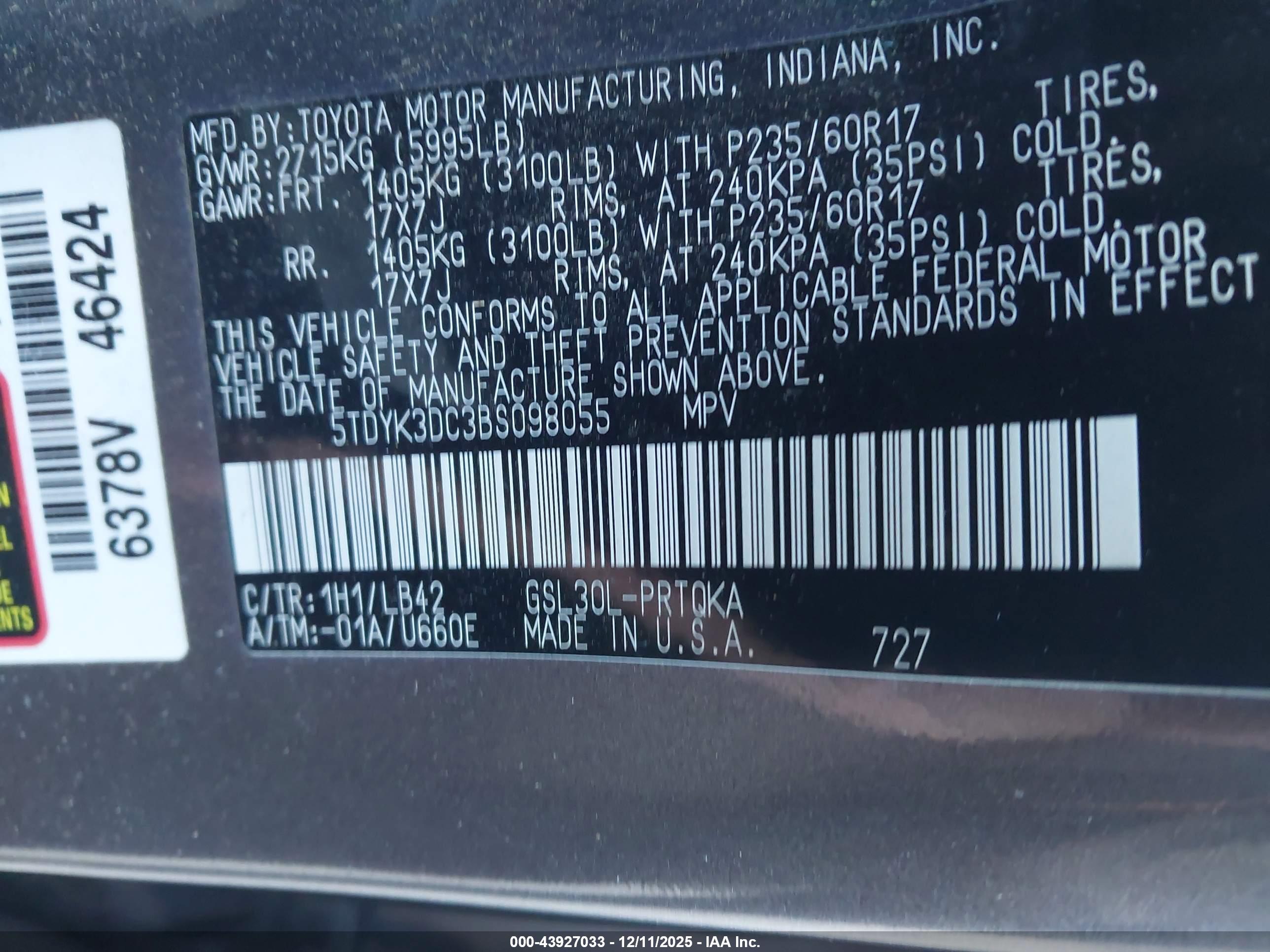 TOYOTA SIENNA image 9
