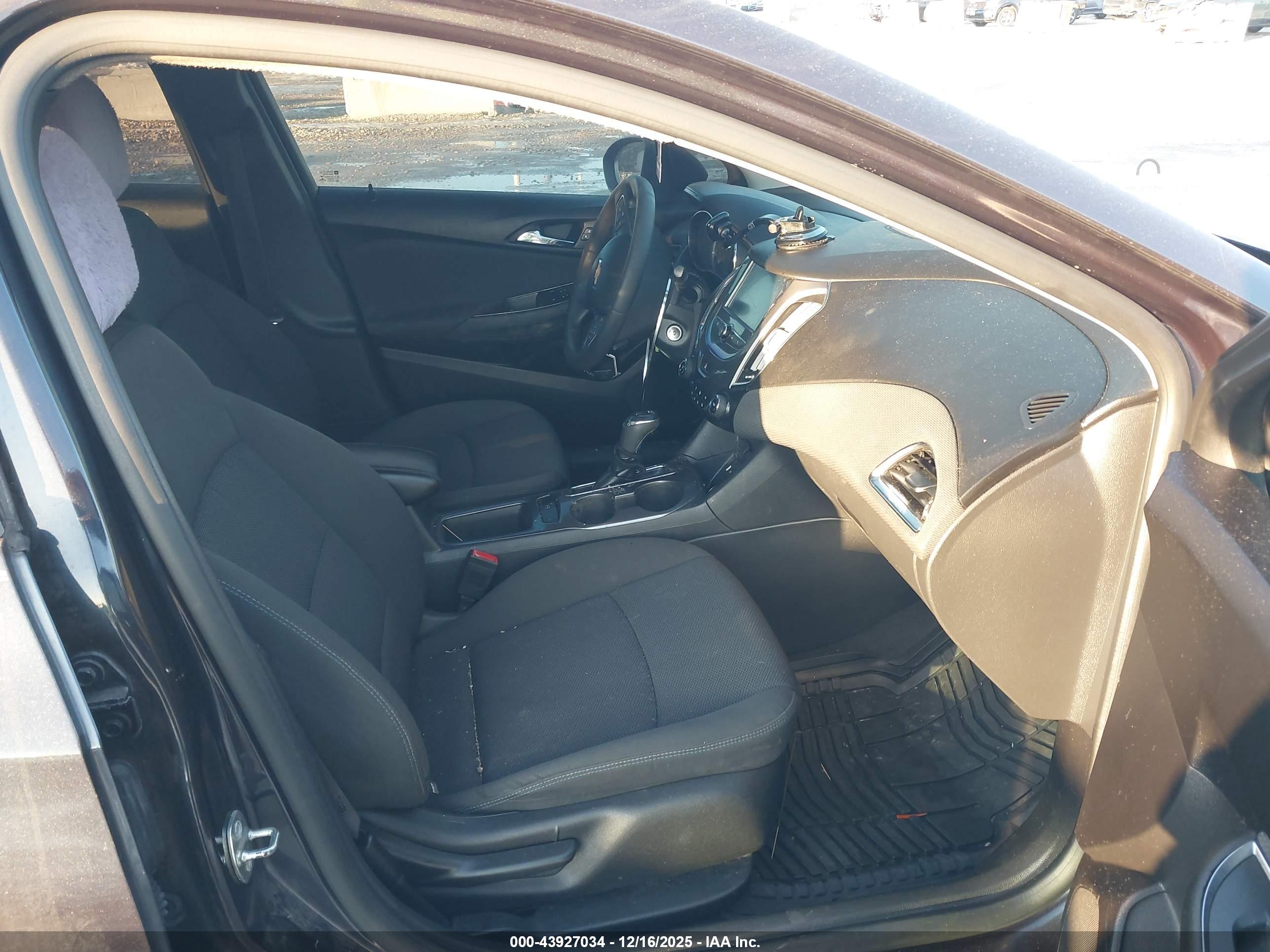 CHEVROLET CRUZE image 5