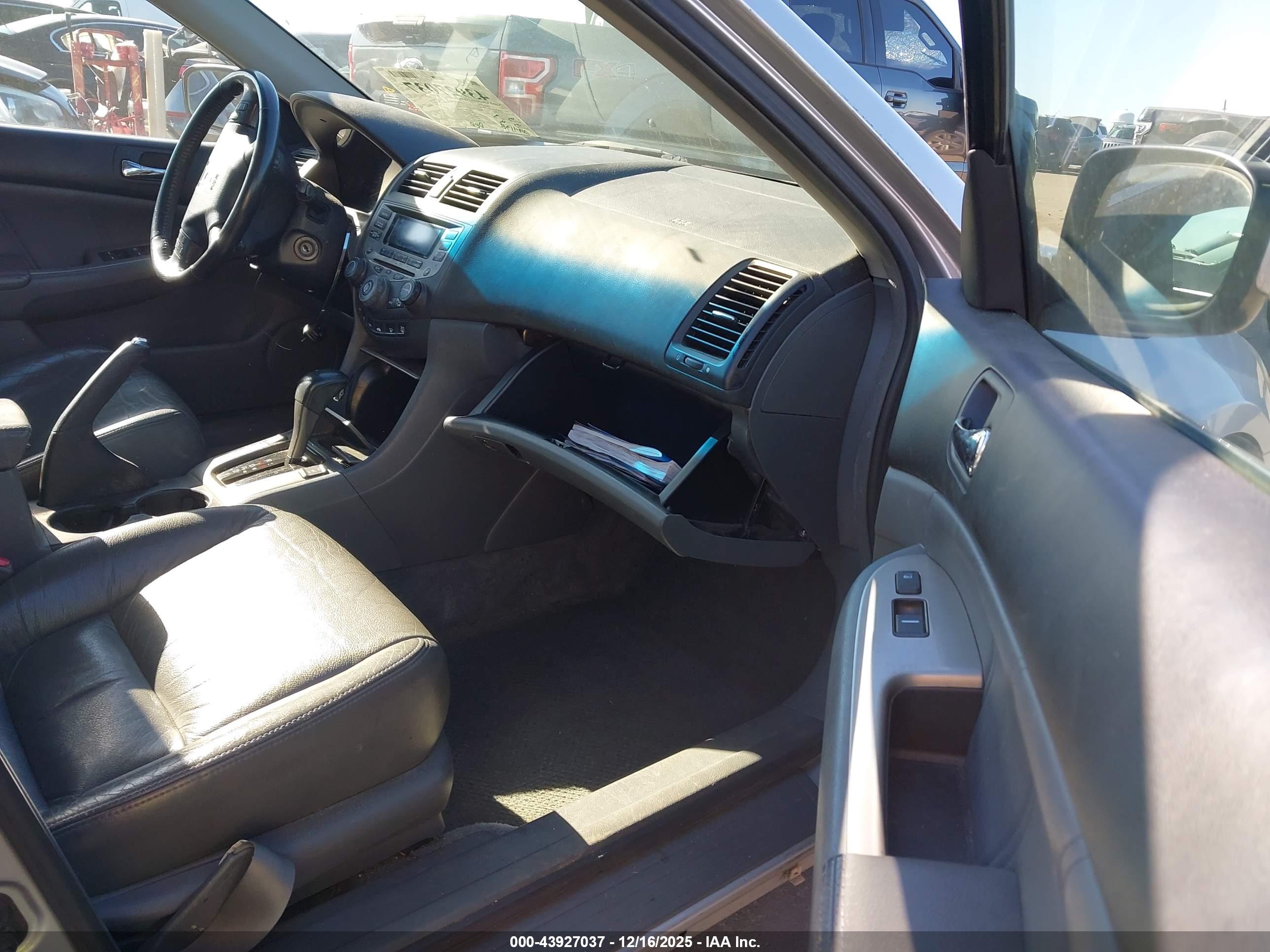 HONDA ACCORD image 5