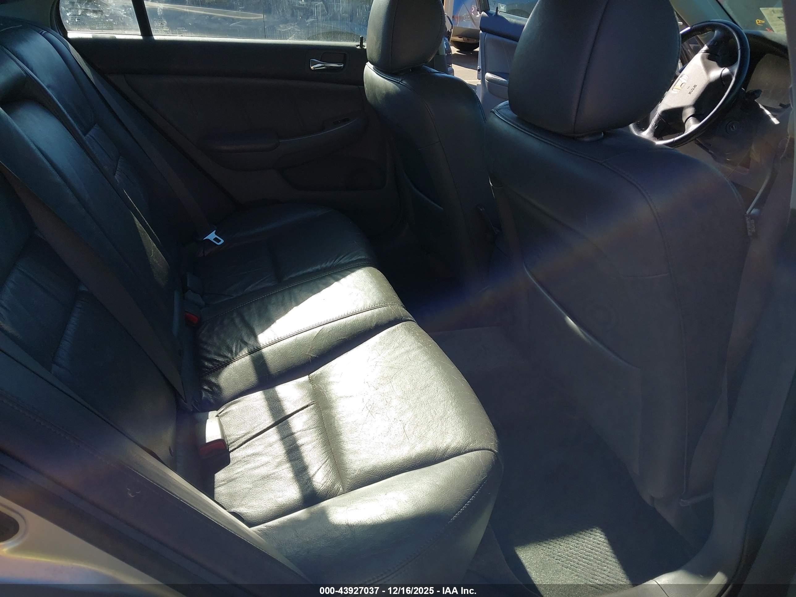 HONDA ACCORD image 8