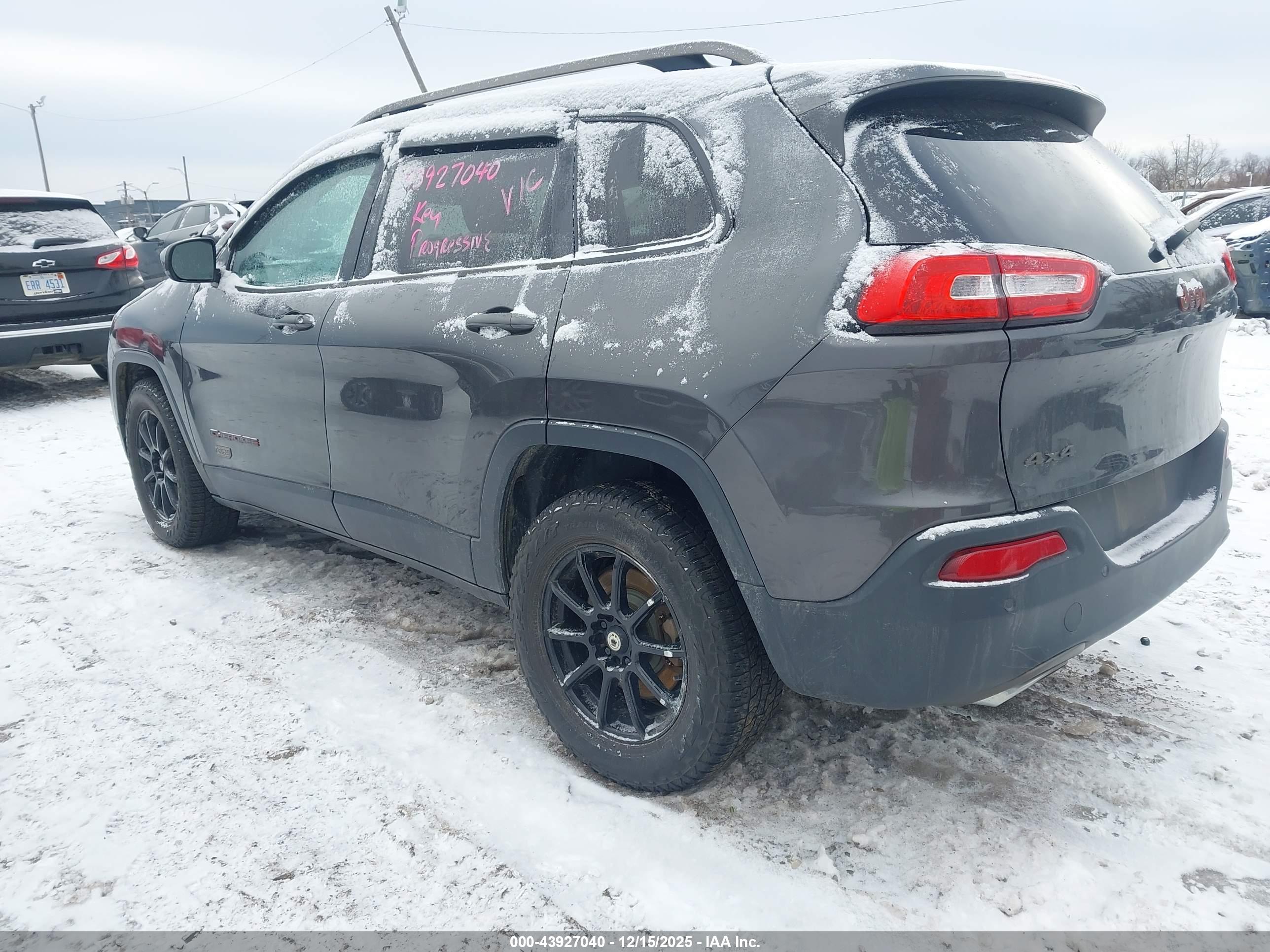 JEEP CHEROKEE image 3