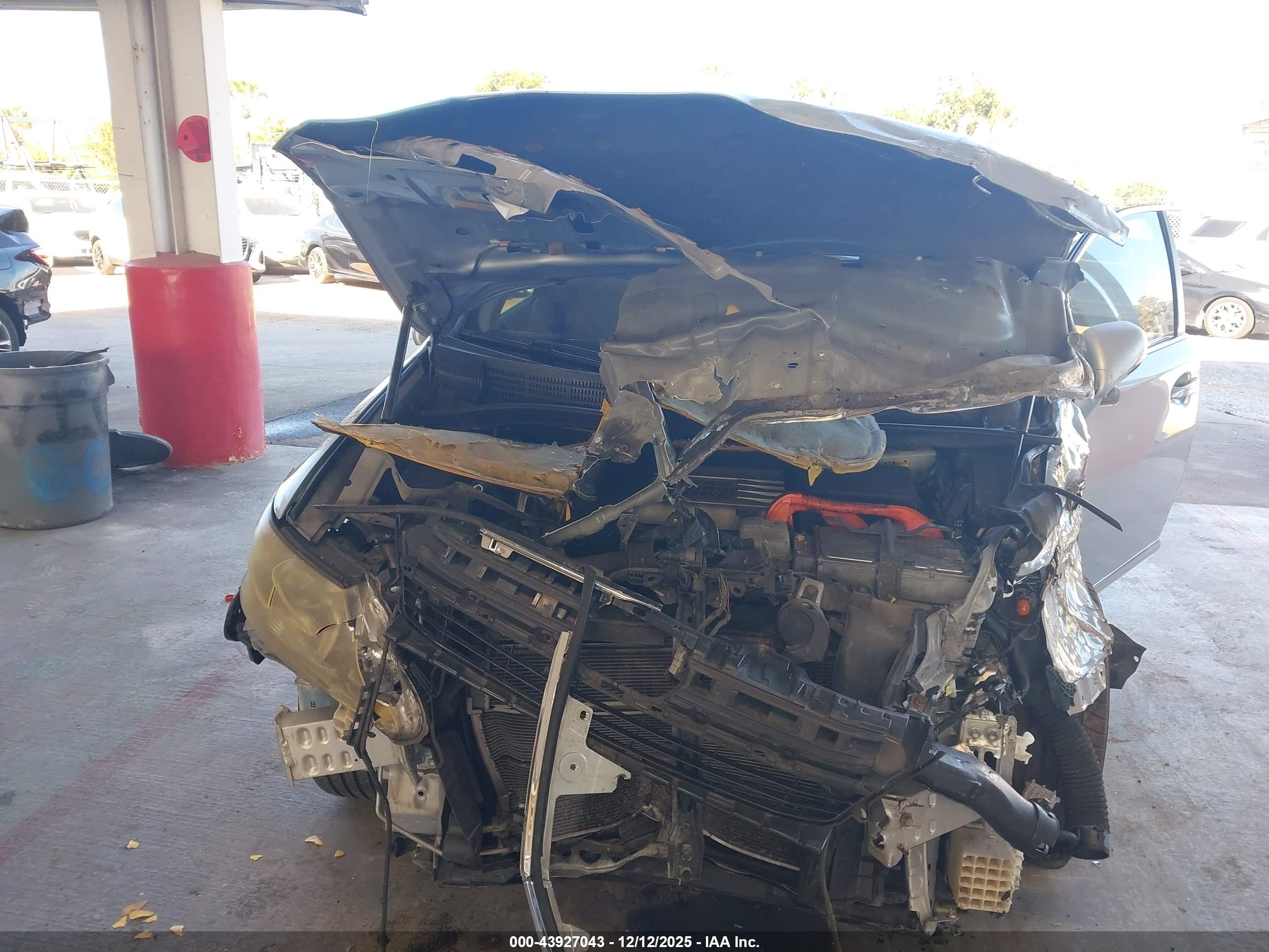 LEXUS HS image 6