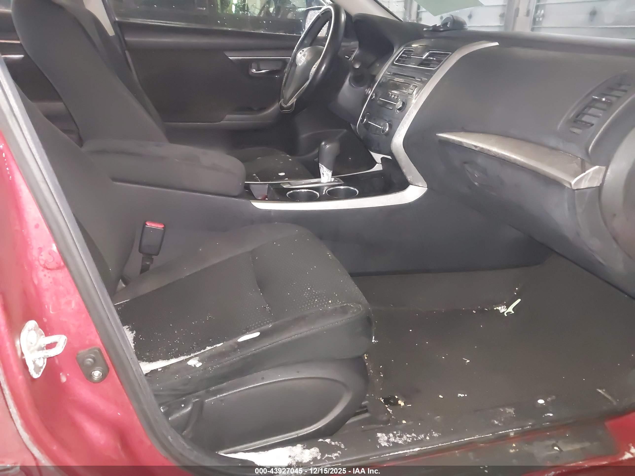 NISSAN ALTIMA image 5