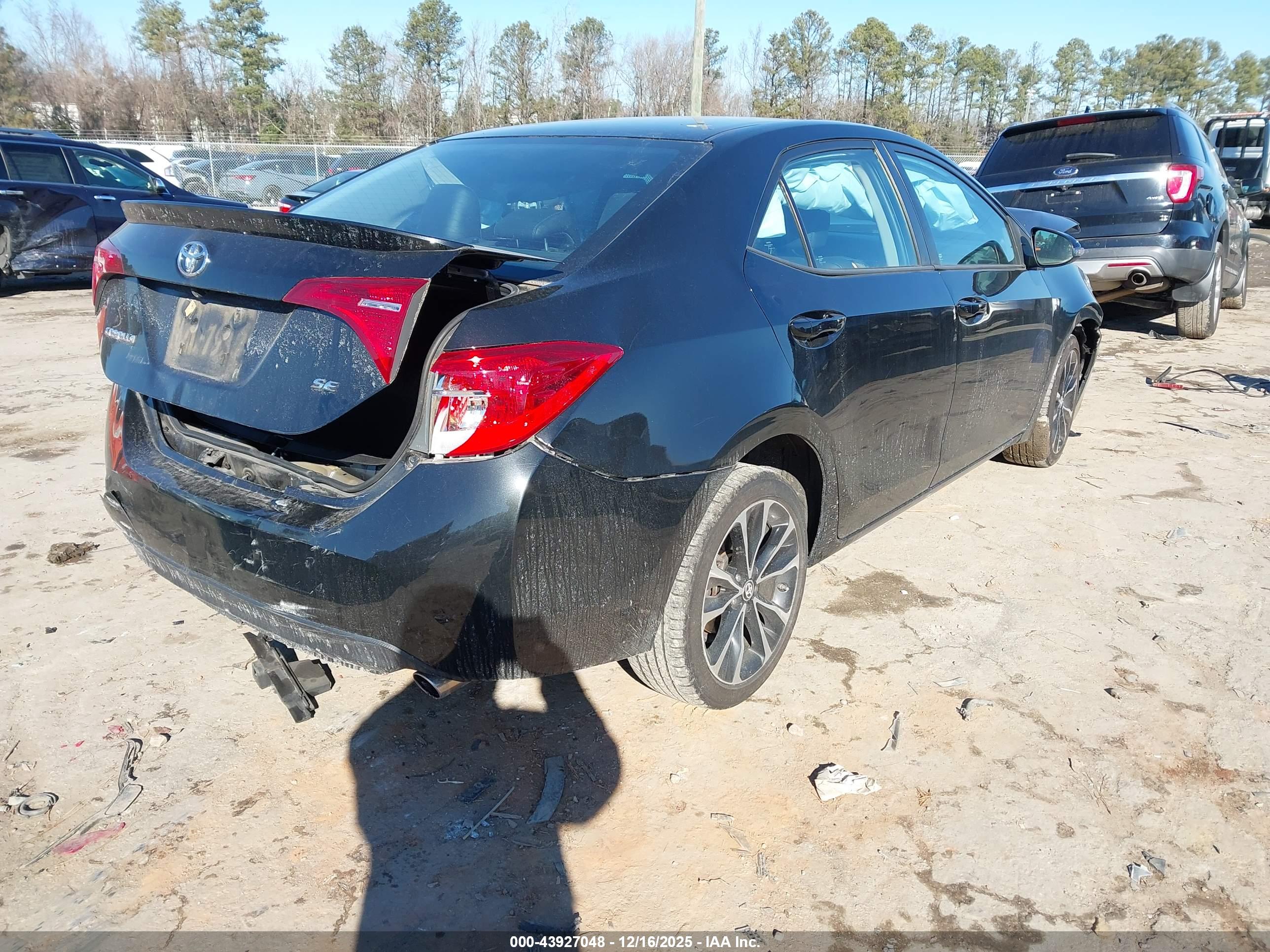 TOYOTA COROLLA image 4