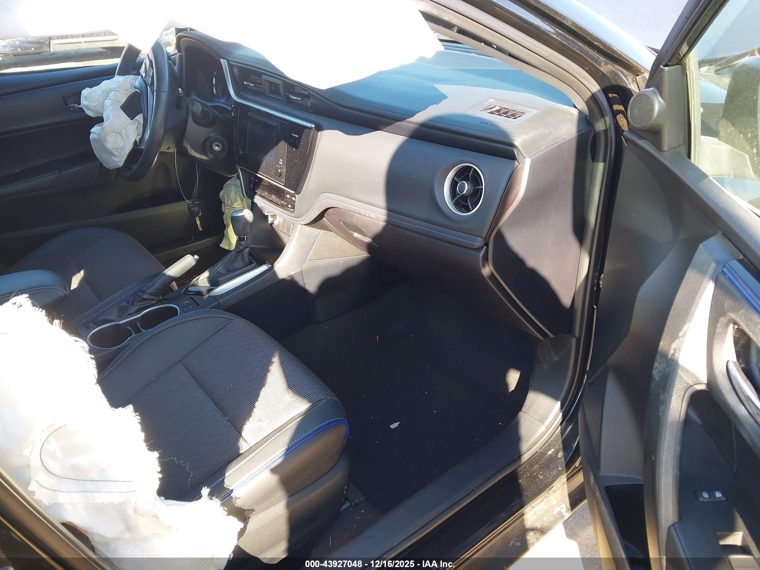 TOYOTA COROLLA image 5