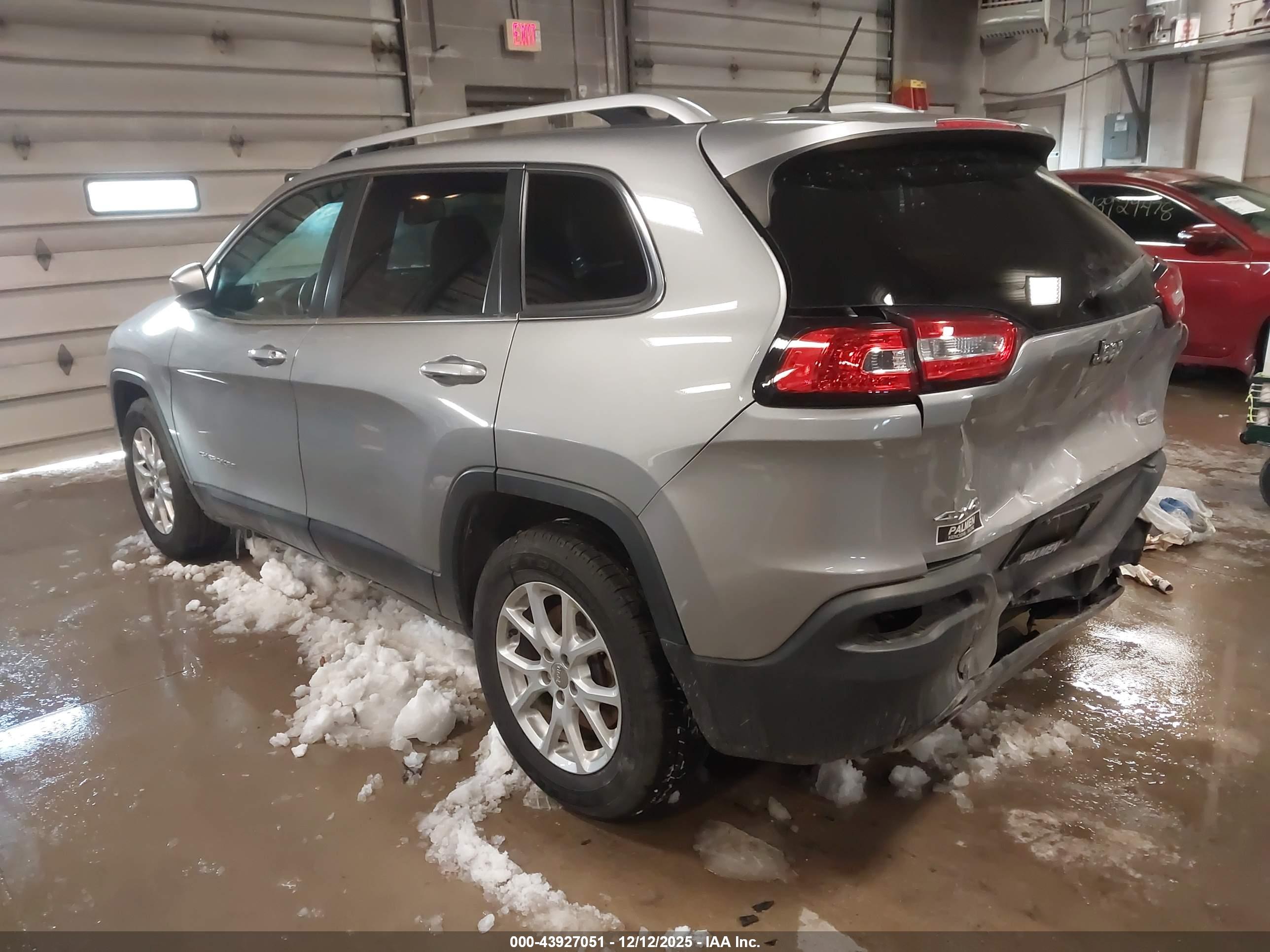 JEEP CHEROKEE image 3