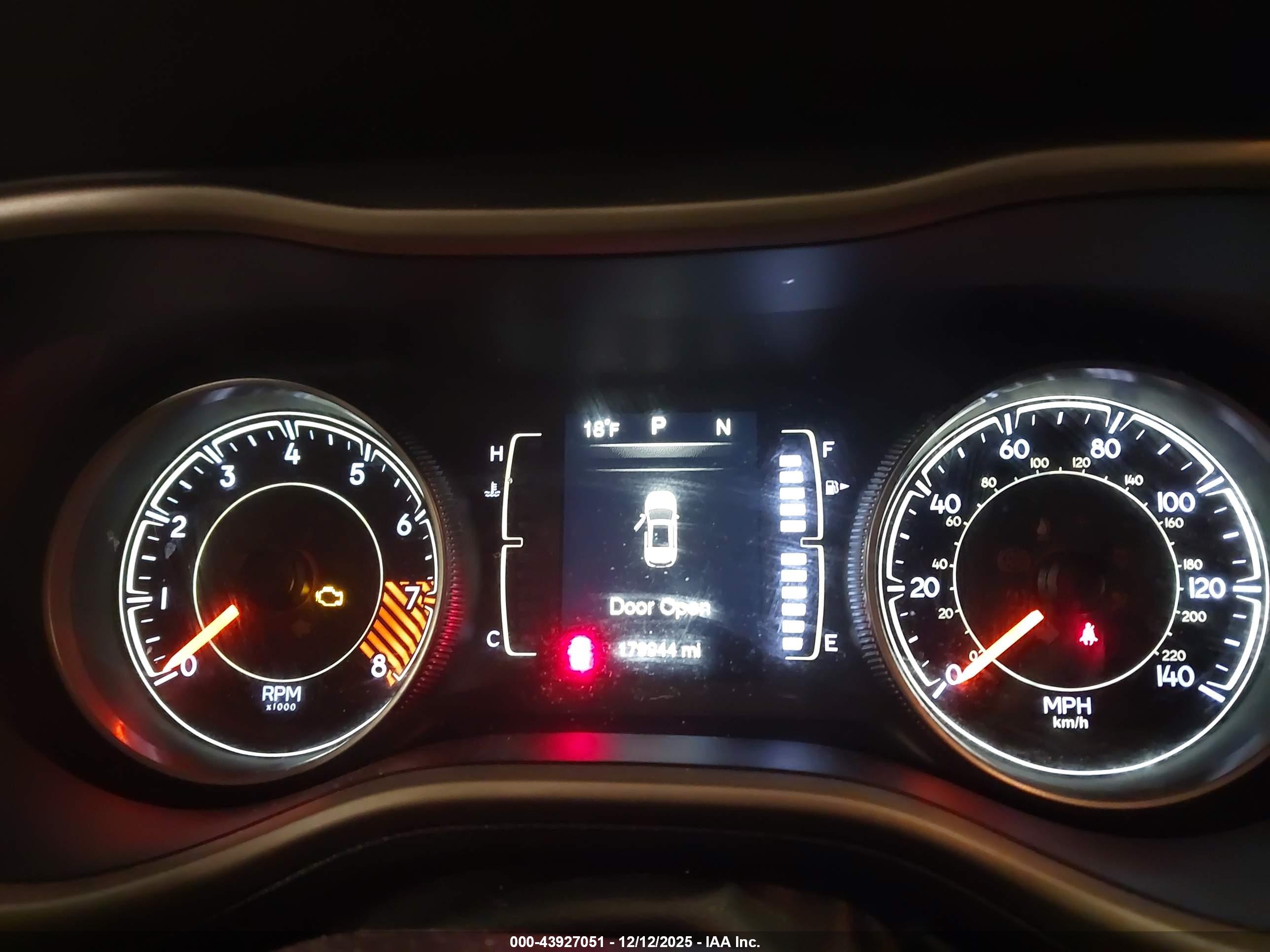 JEEP CHEROKEE image 7