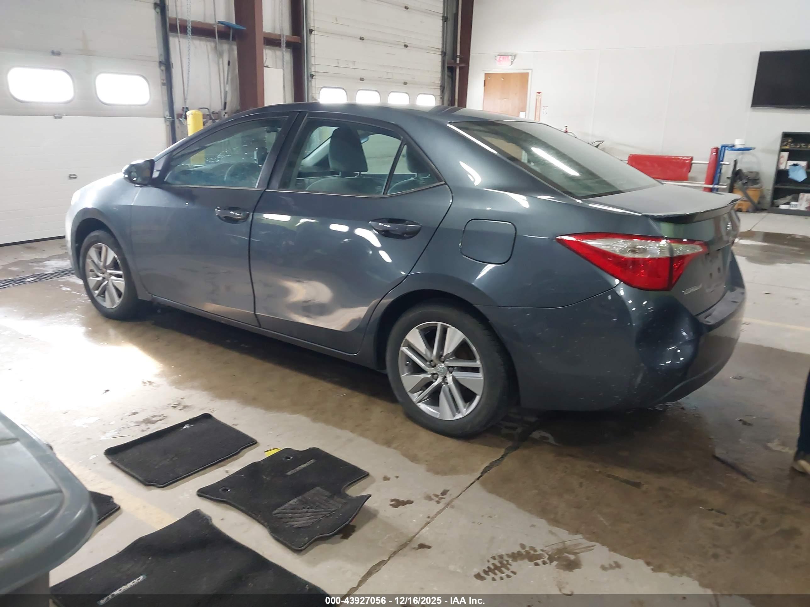 TOYOTA COROLLA image 3
