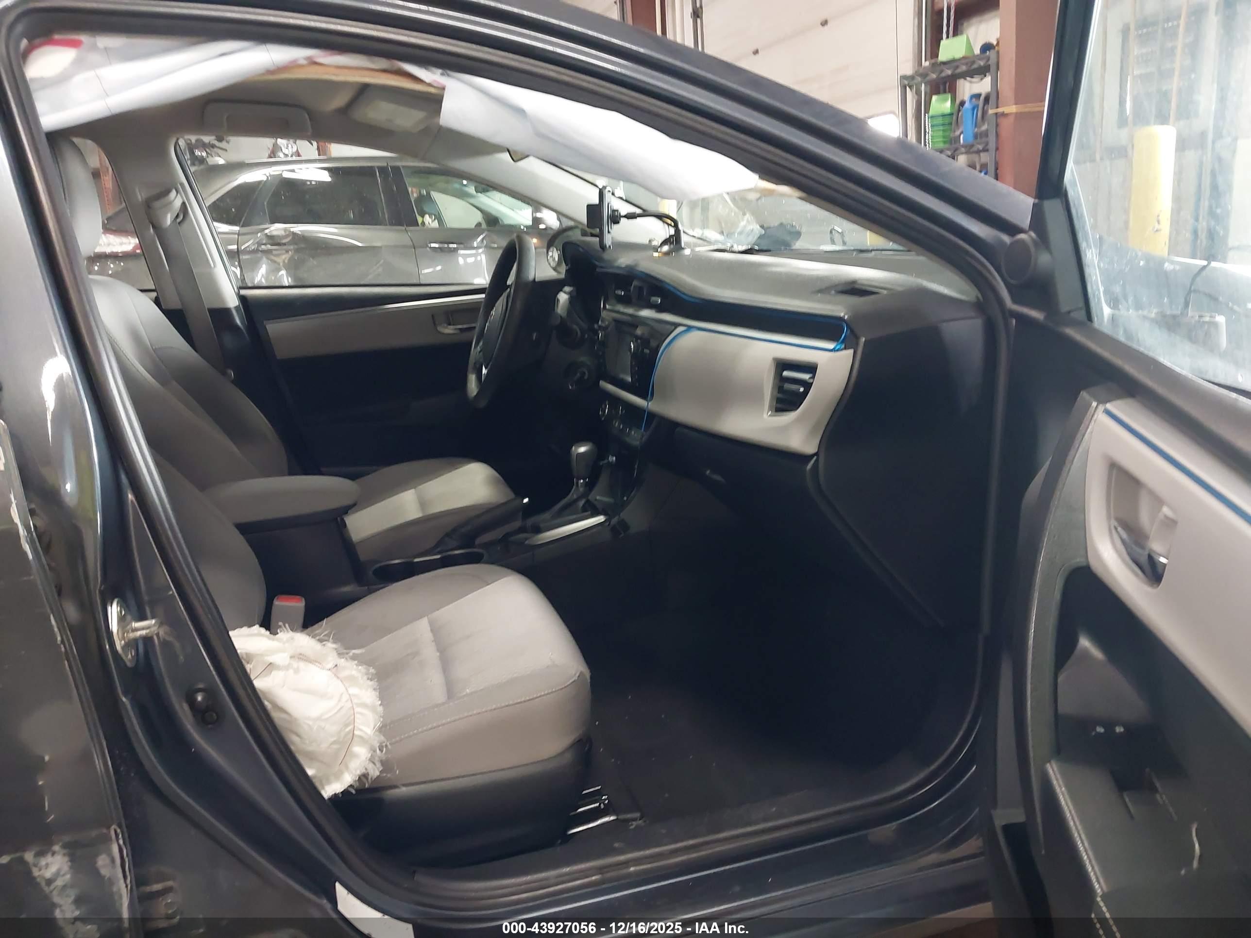 TOYOTA COROLLA image 5