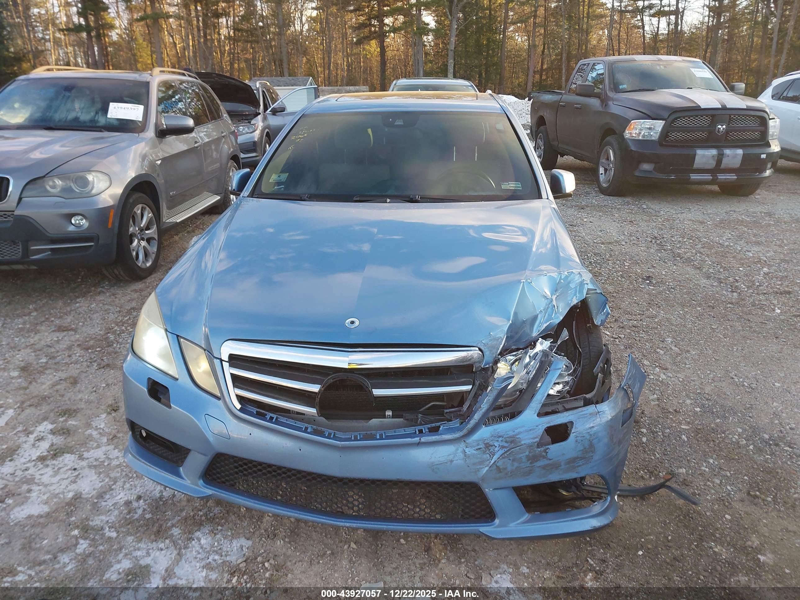 MERCEDES-BENZ E image 6