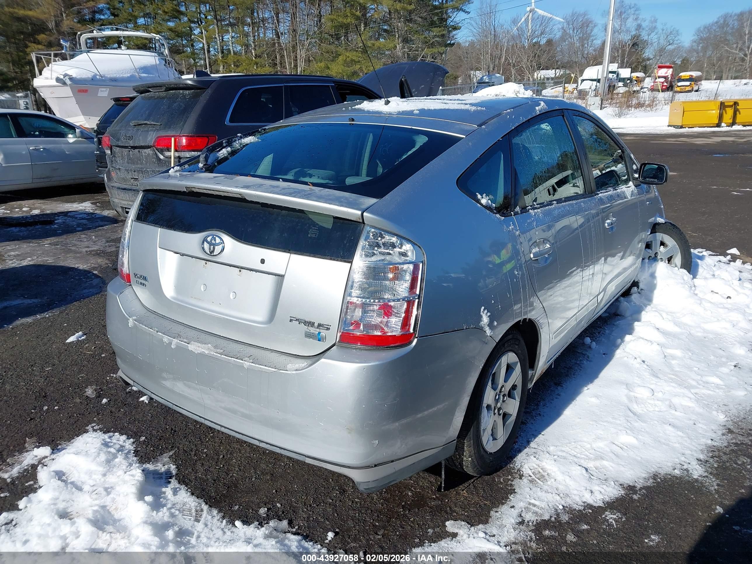 TOYOTA PRIUS image 4