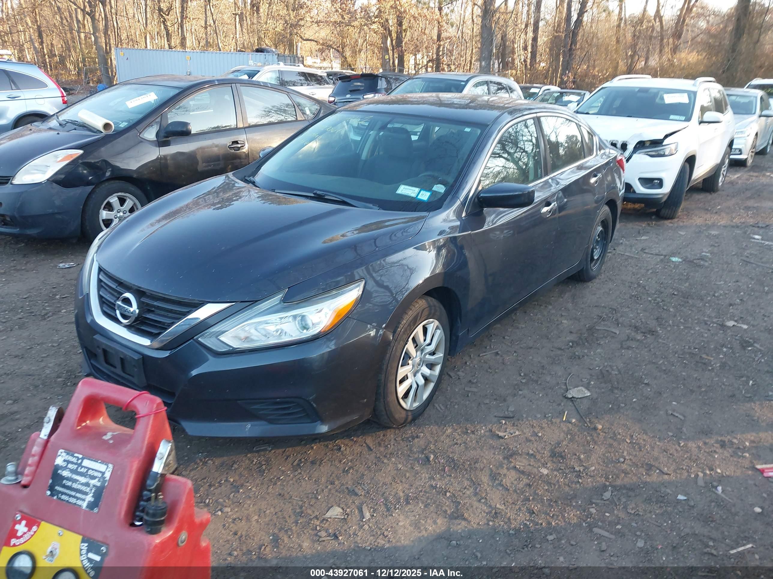 NISSAN ALTIMA image 2