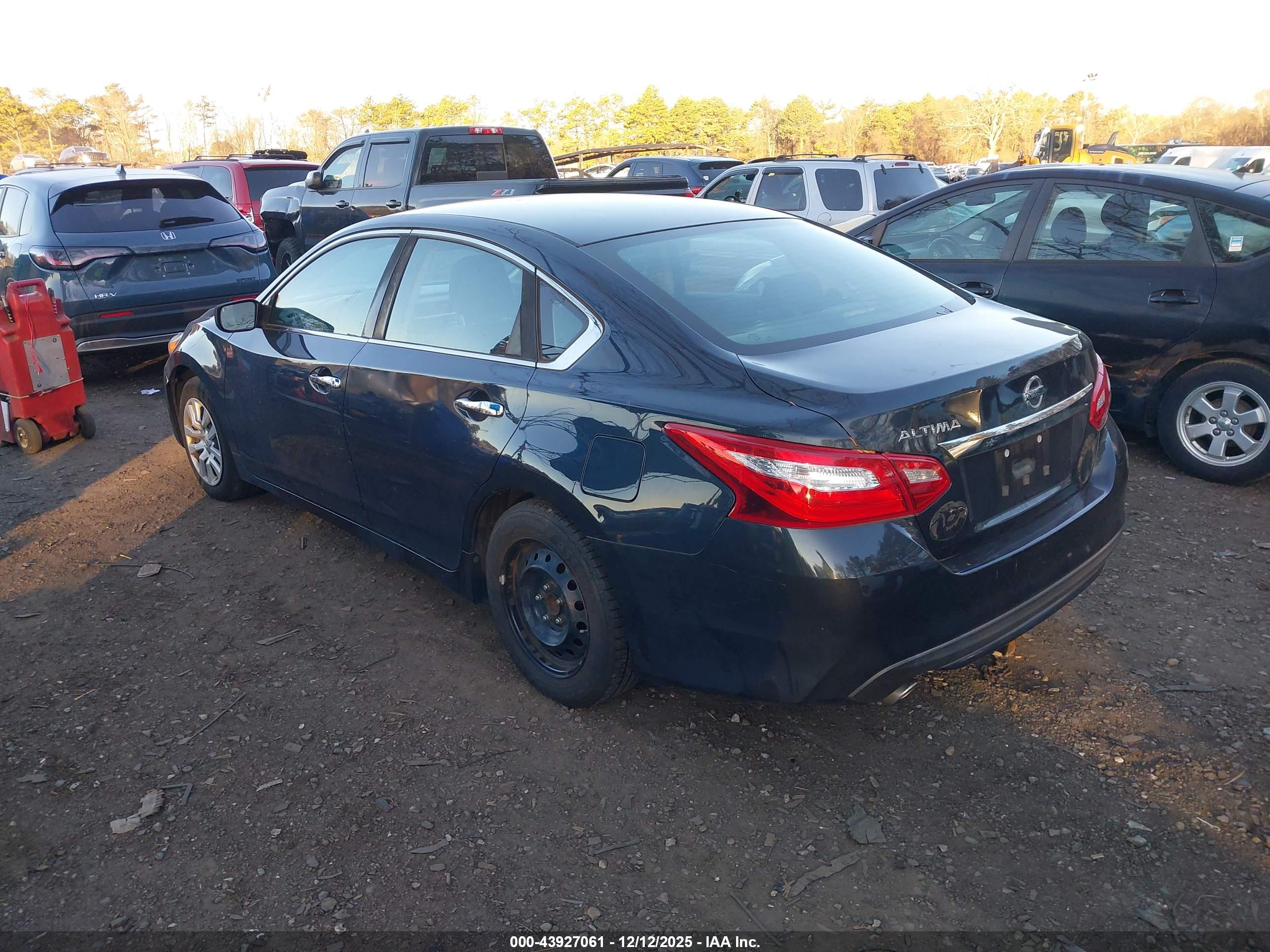NISSAN ALTIMA image 3